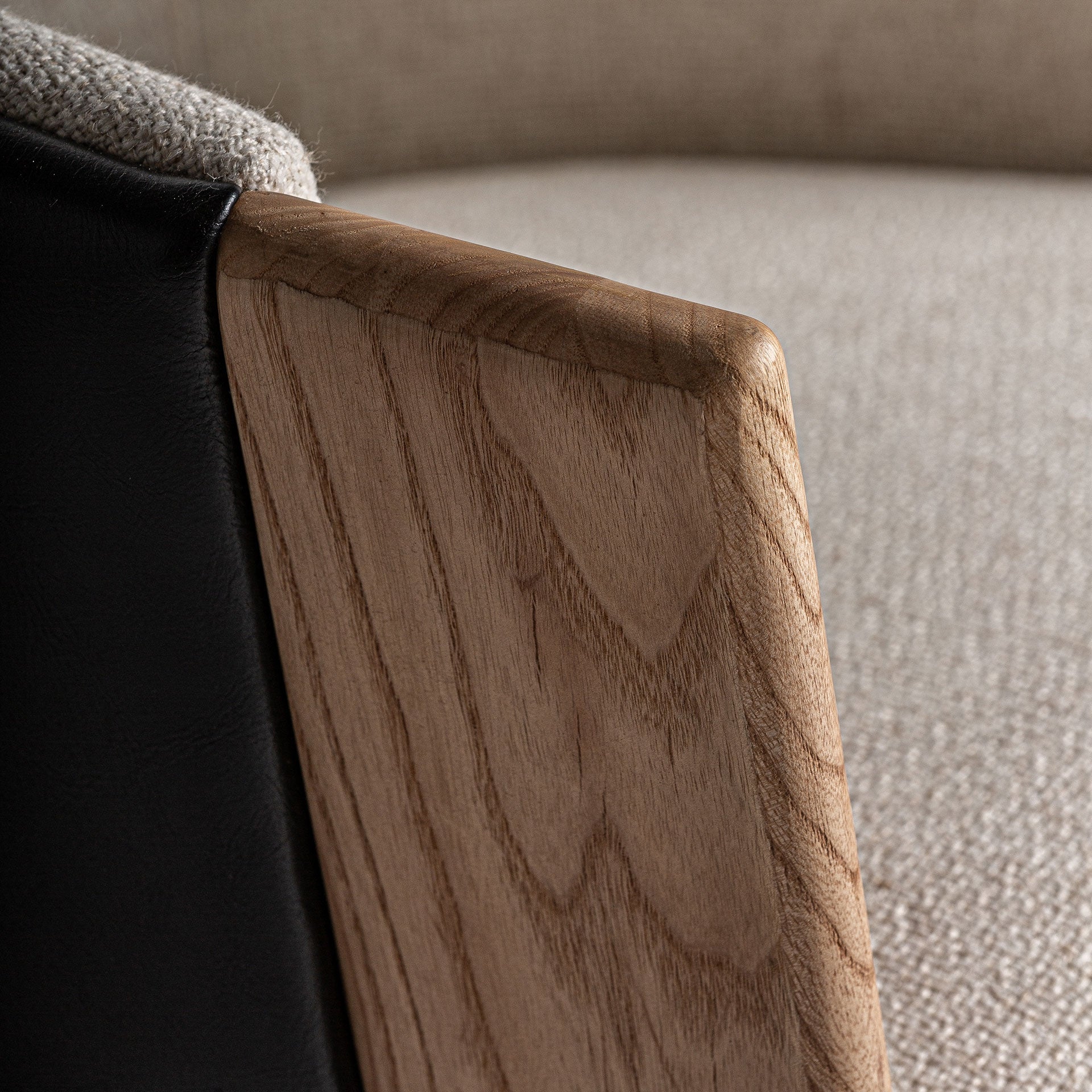 NARA CHAIR
