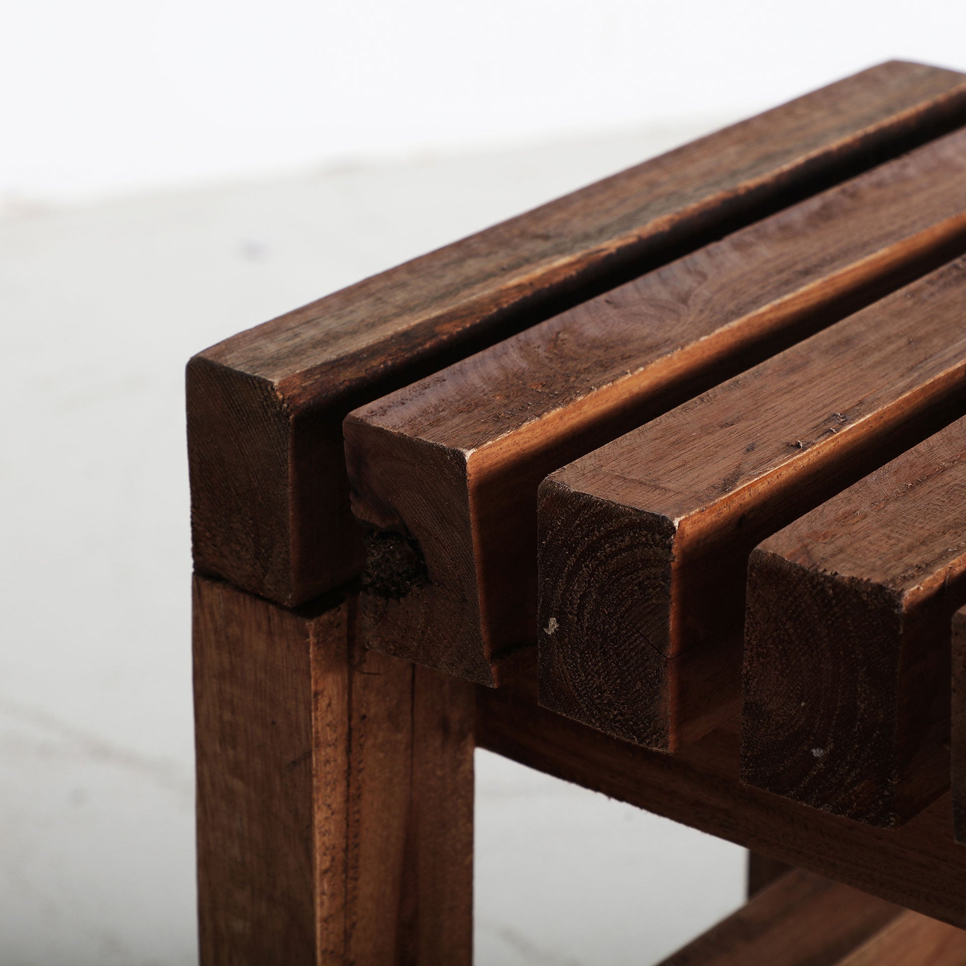 AKVIRAN FOOTREST - ramustudio