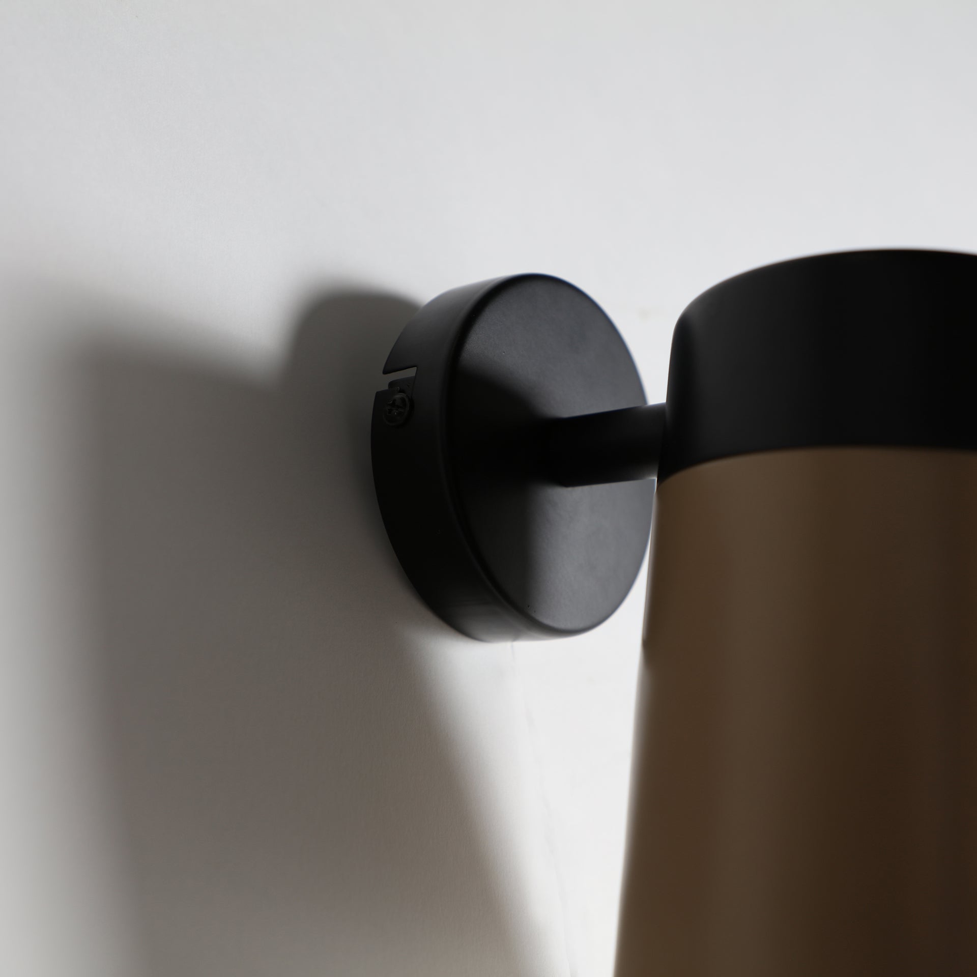 ASTON WALL LAMP - ramustudio