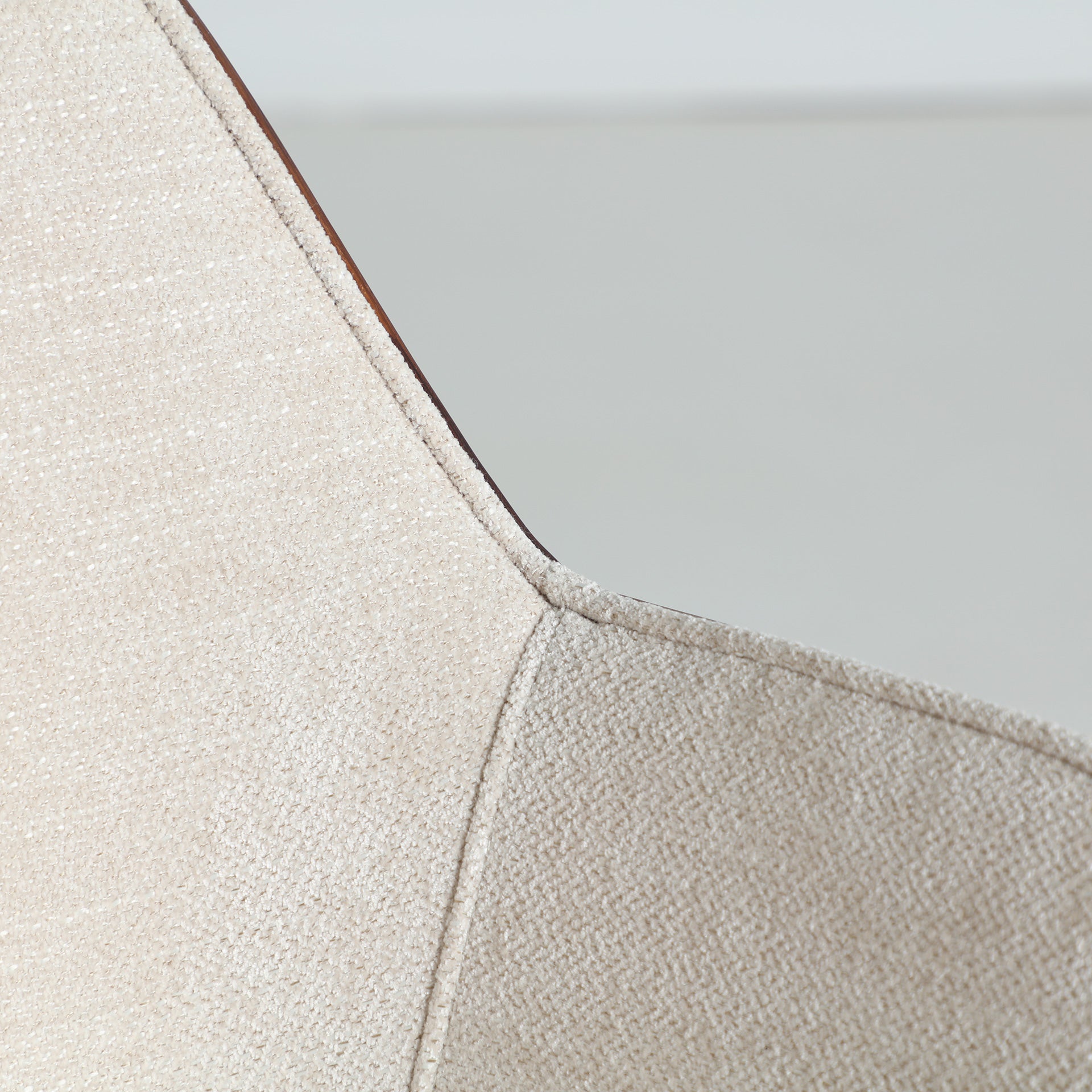 BEESD CHAIR - ramustudio