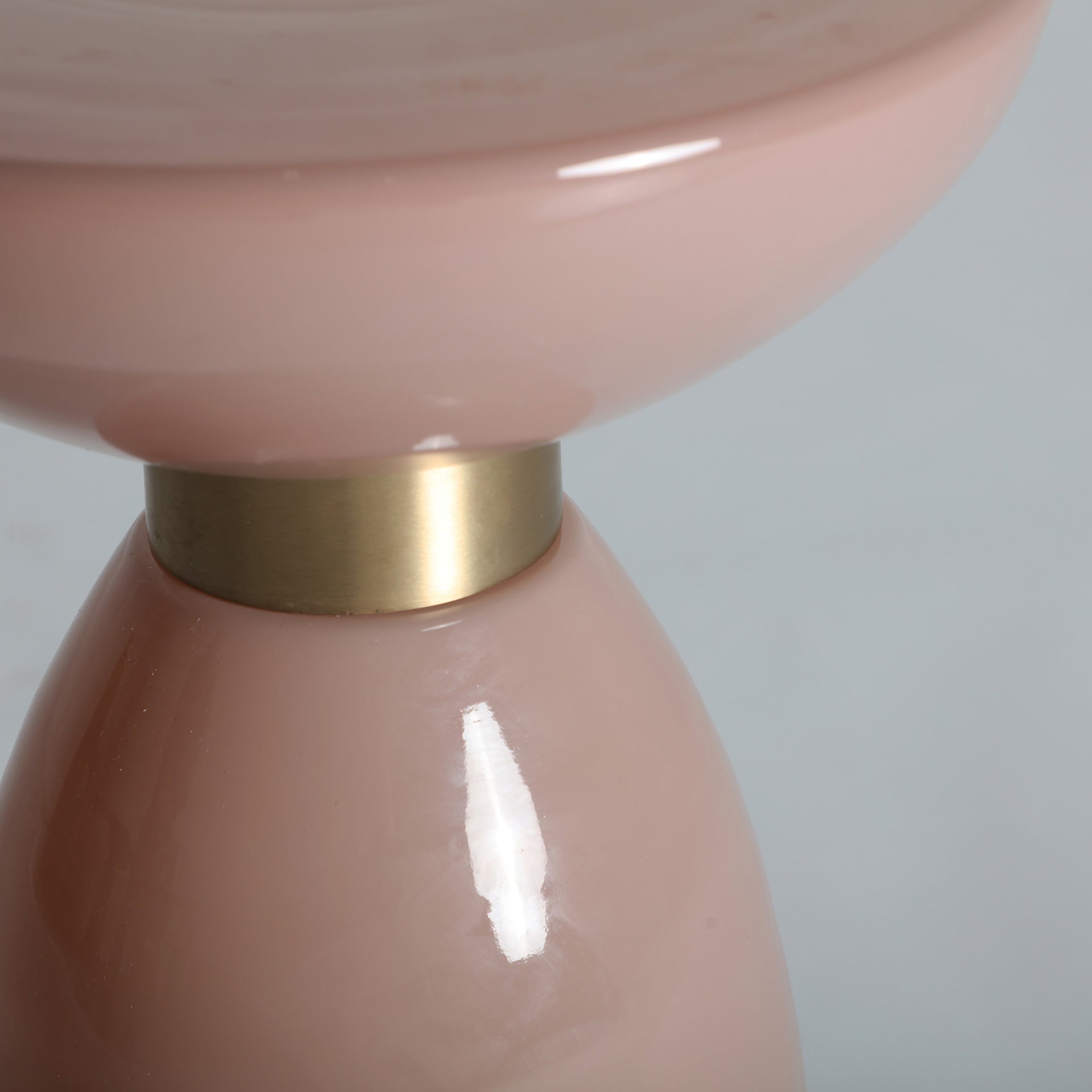 BELLANO SIDE TABLE - ramustudio