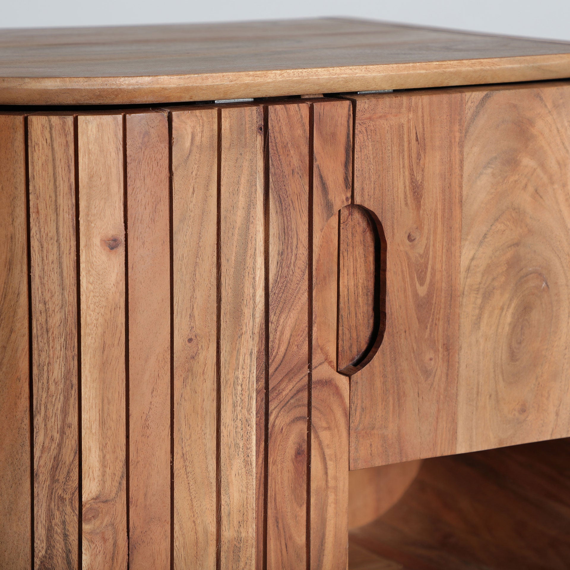 BLESLE BEDSIDE TABLE - ramustudio