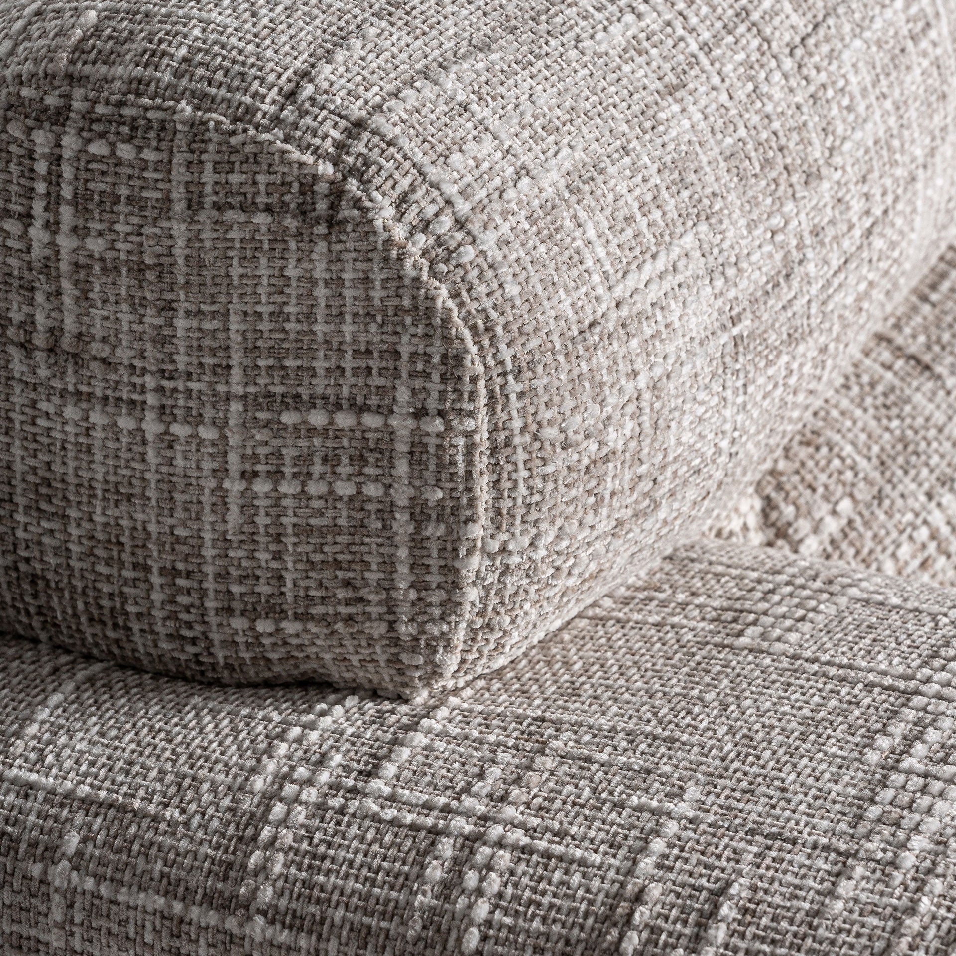 BRISTOL SOFA - ramustudio