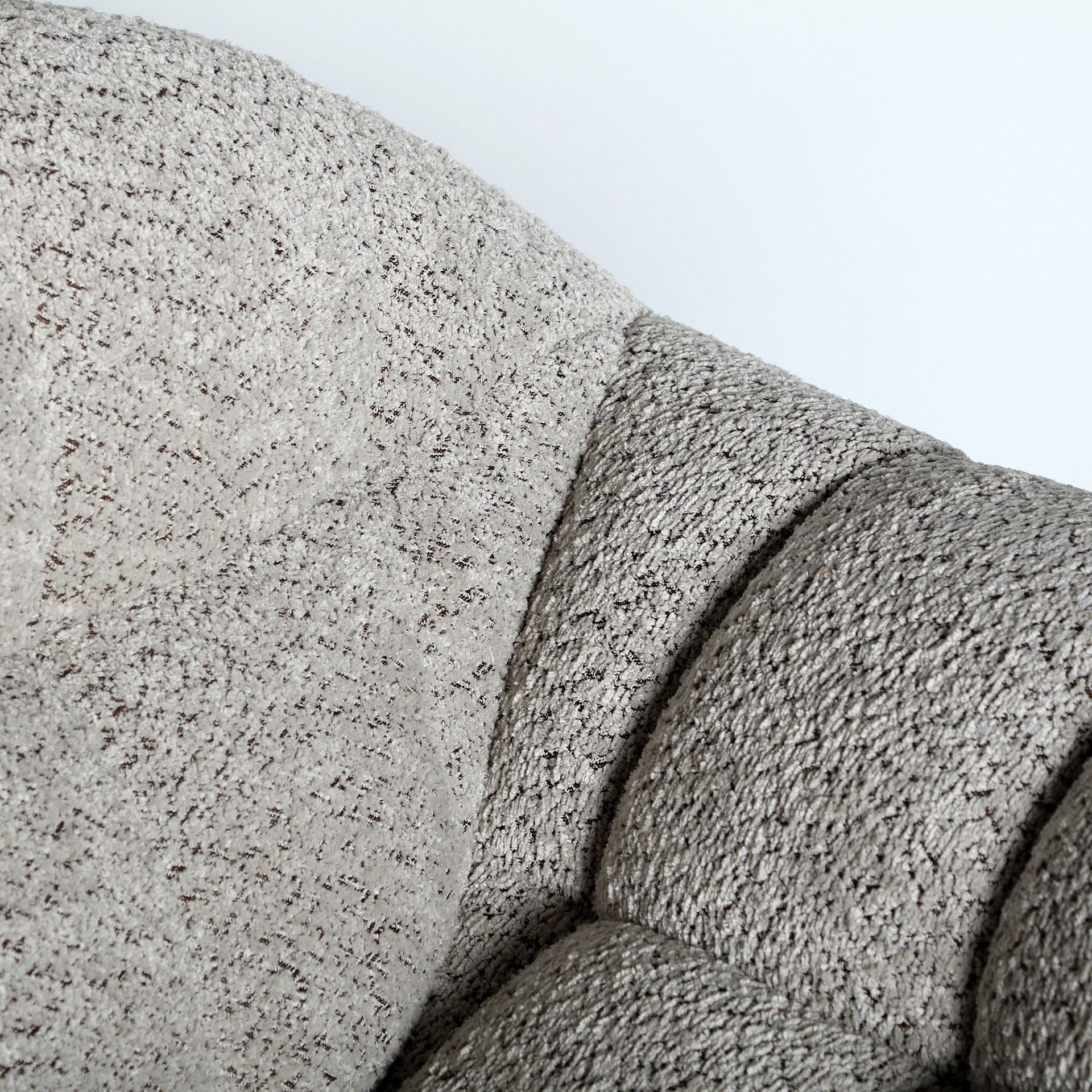 BRUNING SOFA - ramustudio