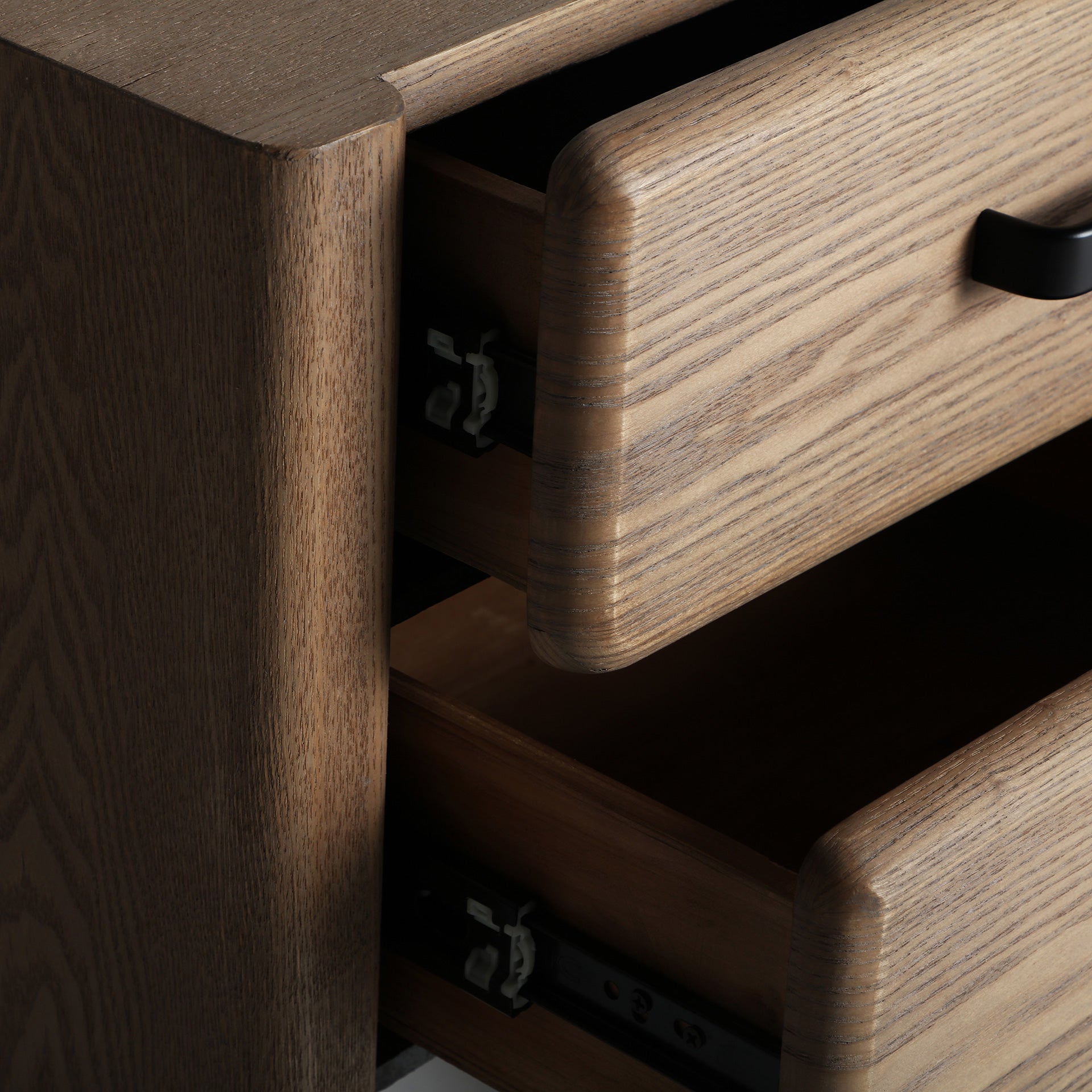 BUSK BEDSIDE TABLE - ramustudio