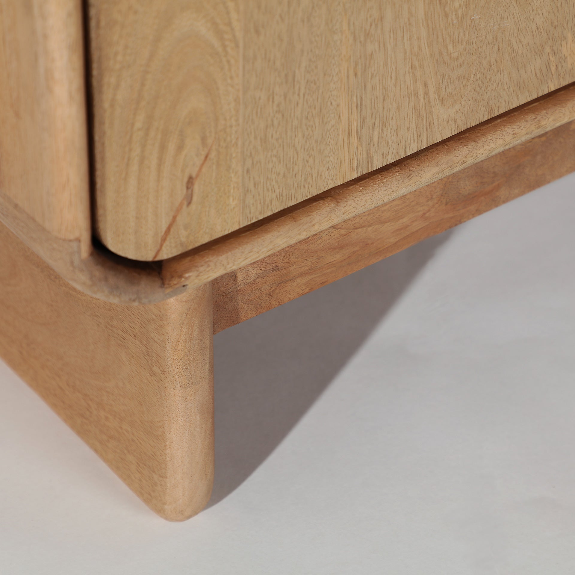 CANADA TV STAND - ramustudio