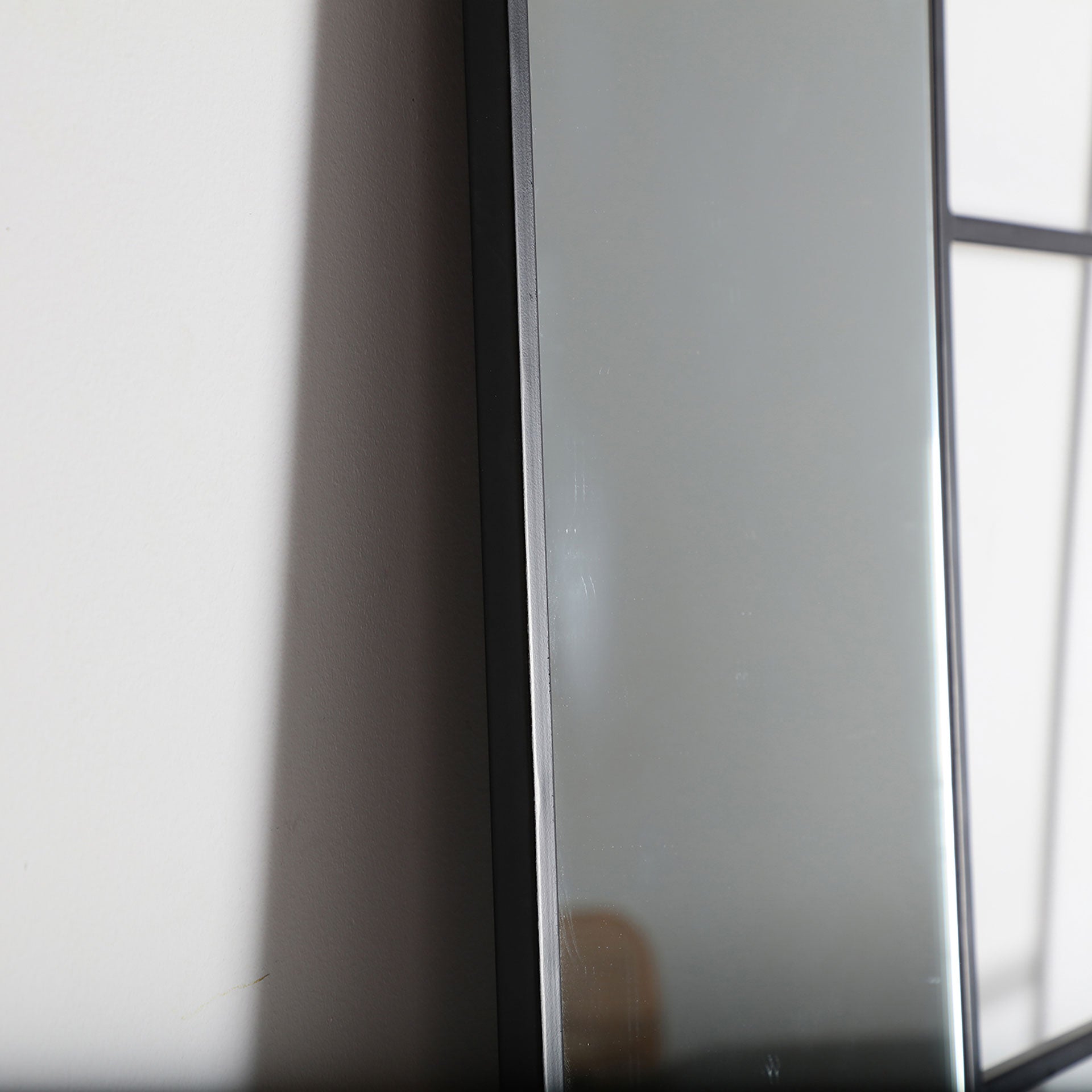 EZEQUIEL MIRROR - ramustudio