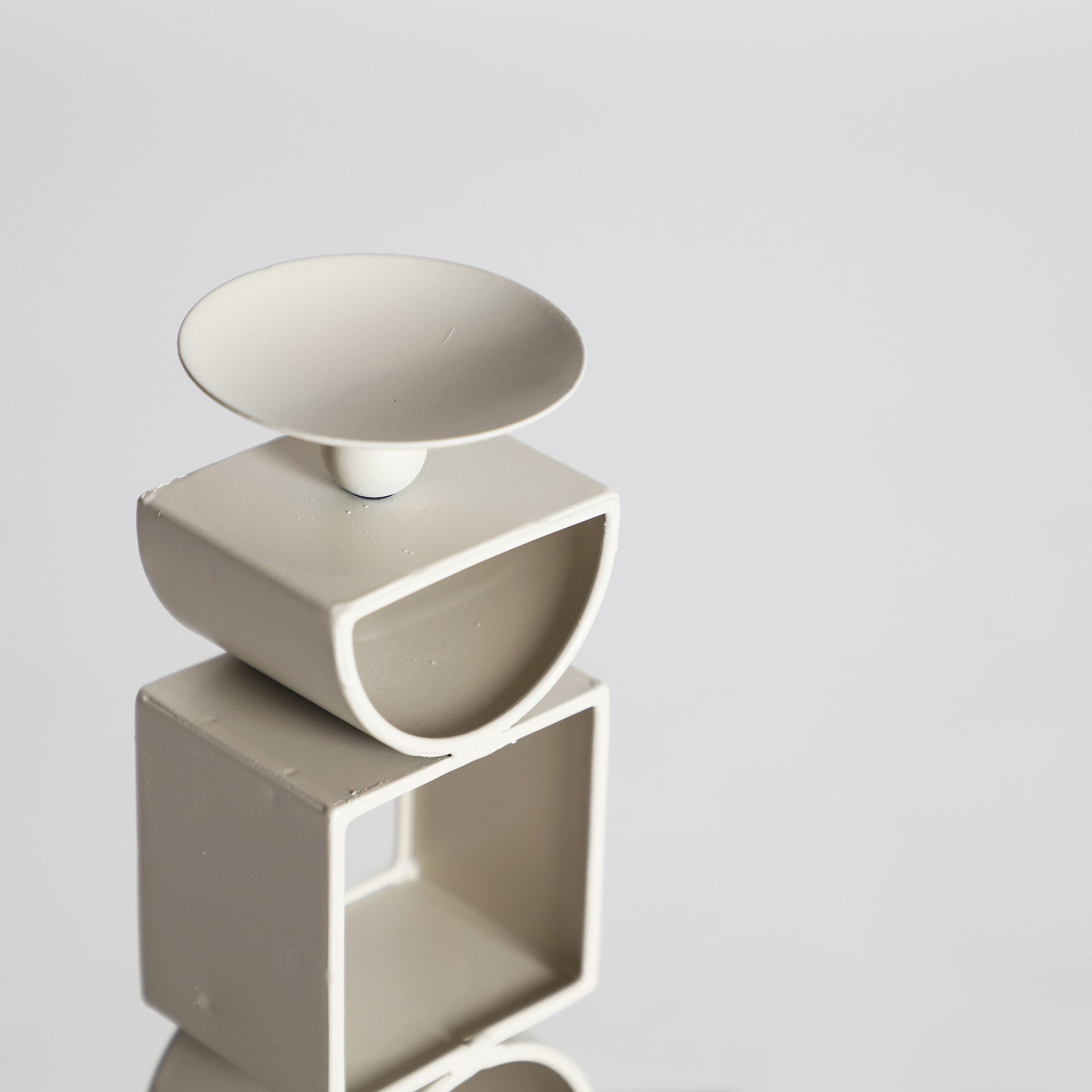 GREYLE CANDLE HOLDER - ramustudio