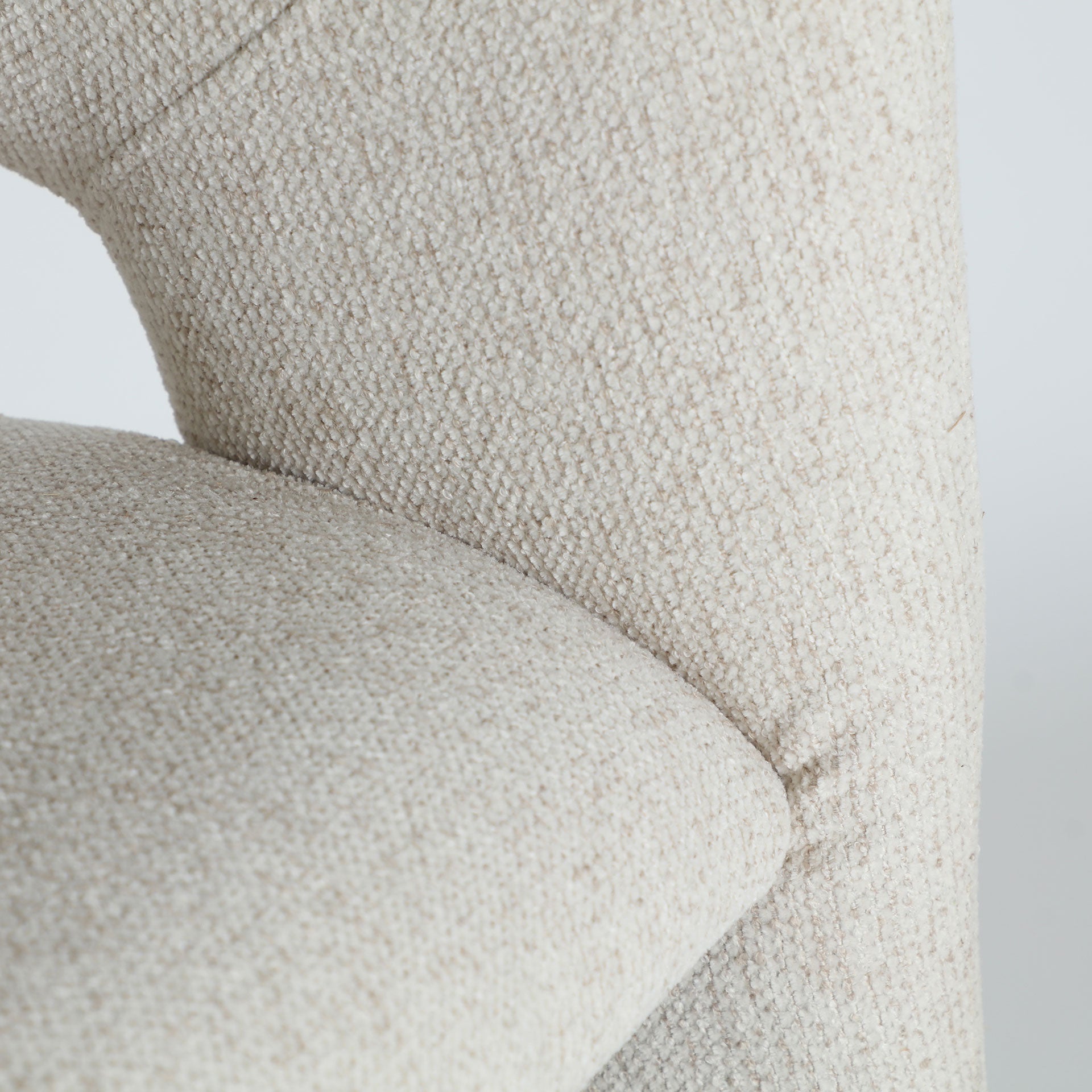 HONEG CHAIR - ramustudio