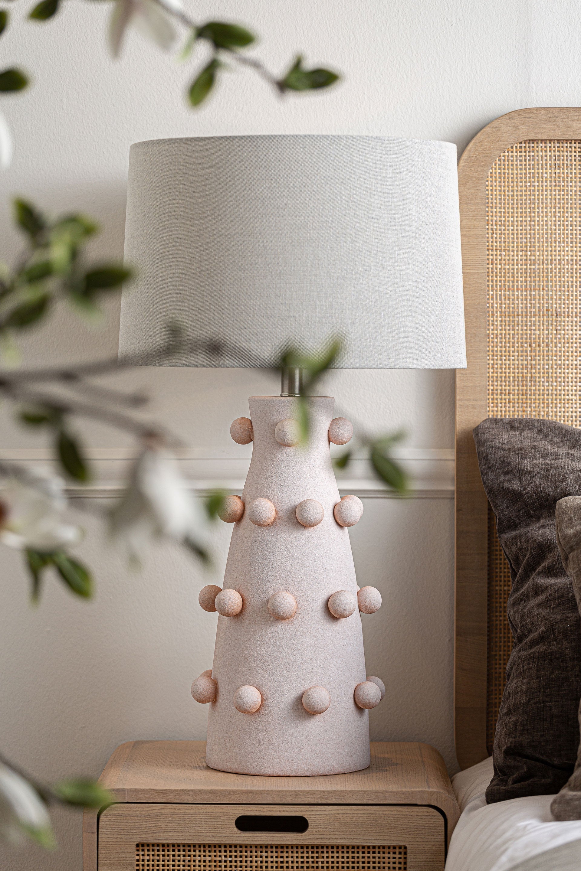 JUDITH TABLE LAMP - ramustudio