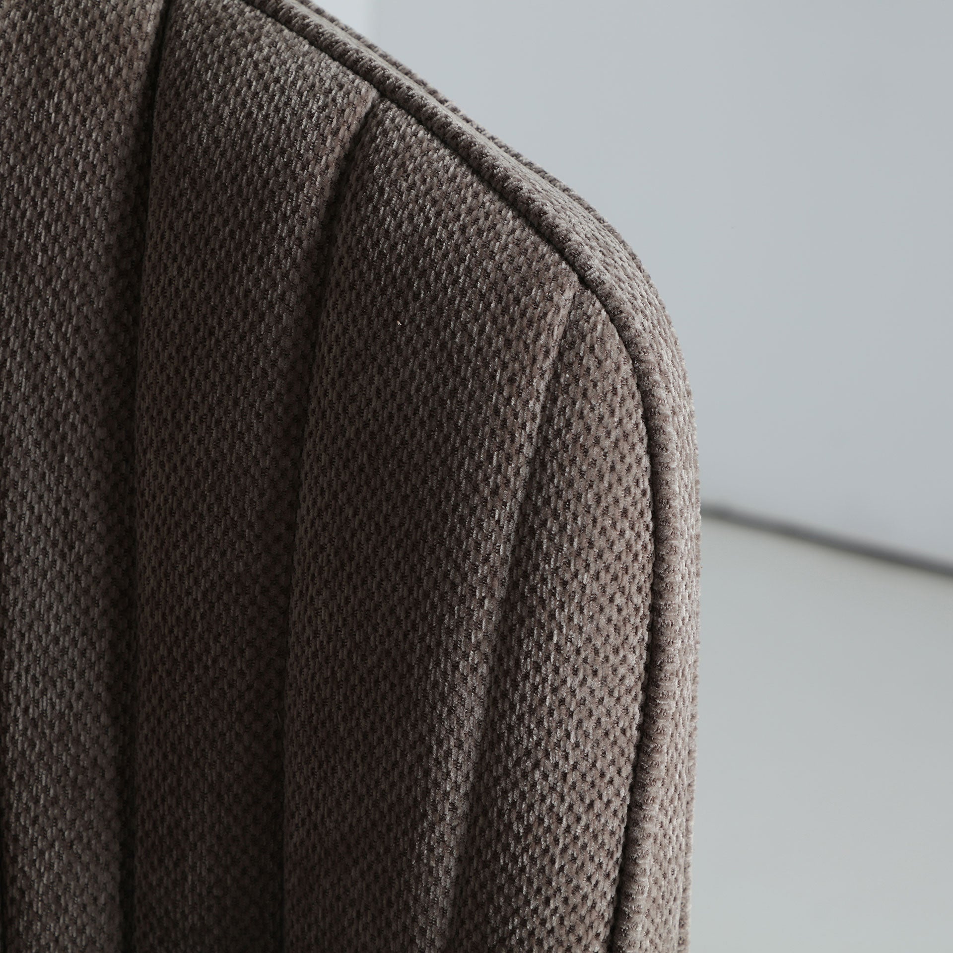 KERNS SOFA - ramustudio