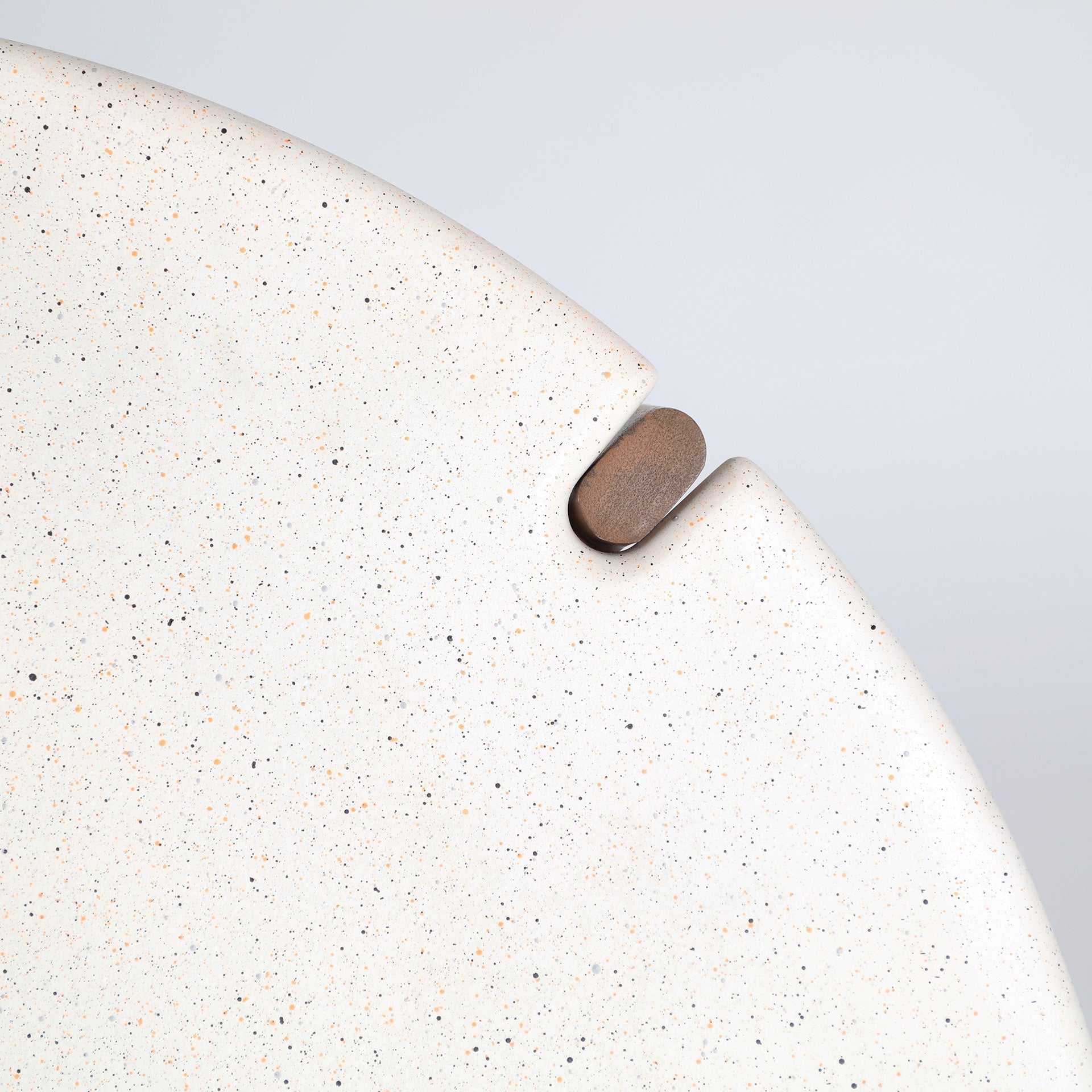 LAAX SIDE TABLE - ramustudio