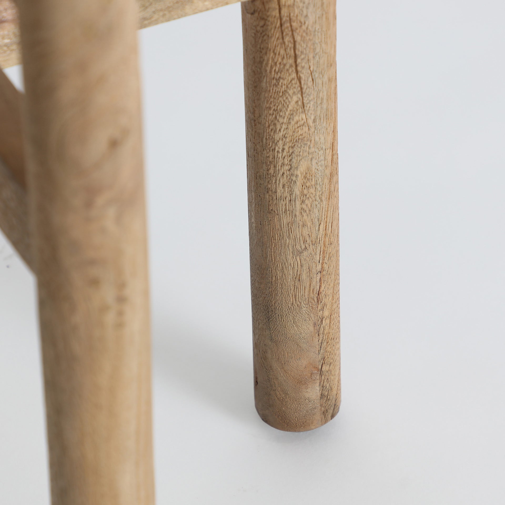 LACUANE SIDE TABLE - ramustudio