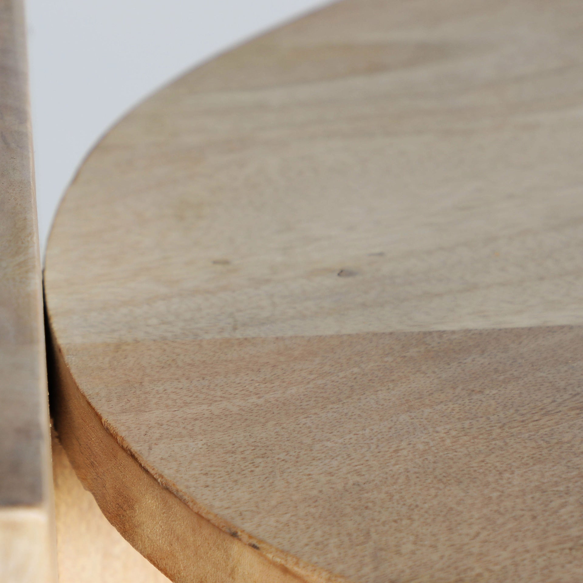 LESZNO SIDE TABLE - ramustudio