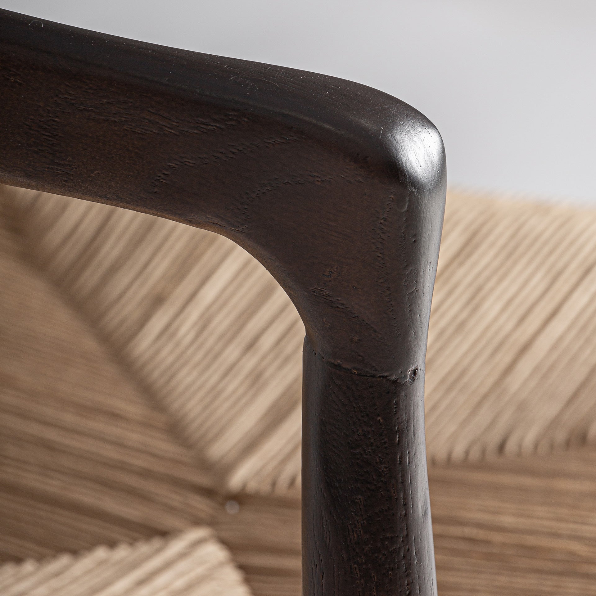 LEYNIE CHAIR - ramustudio