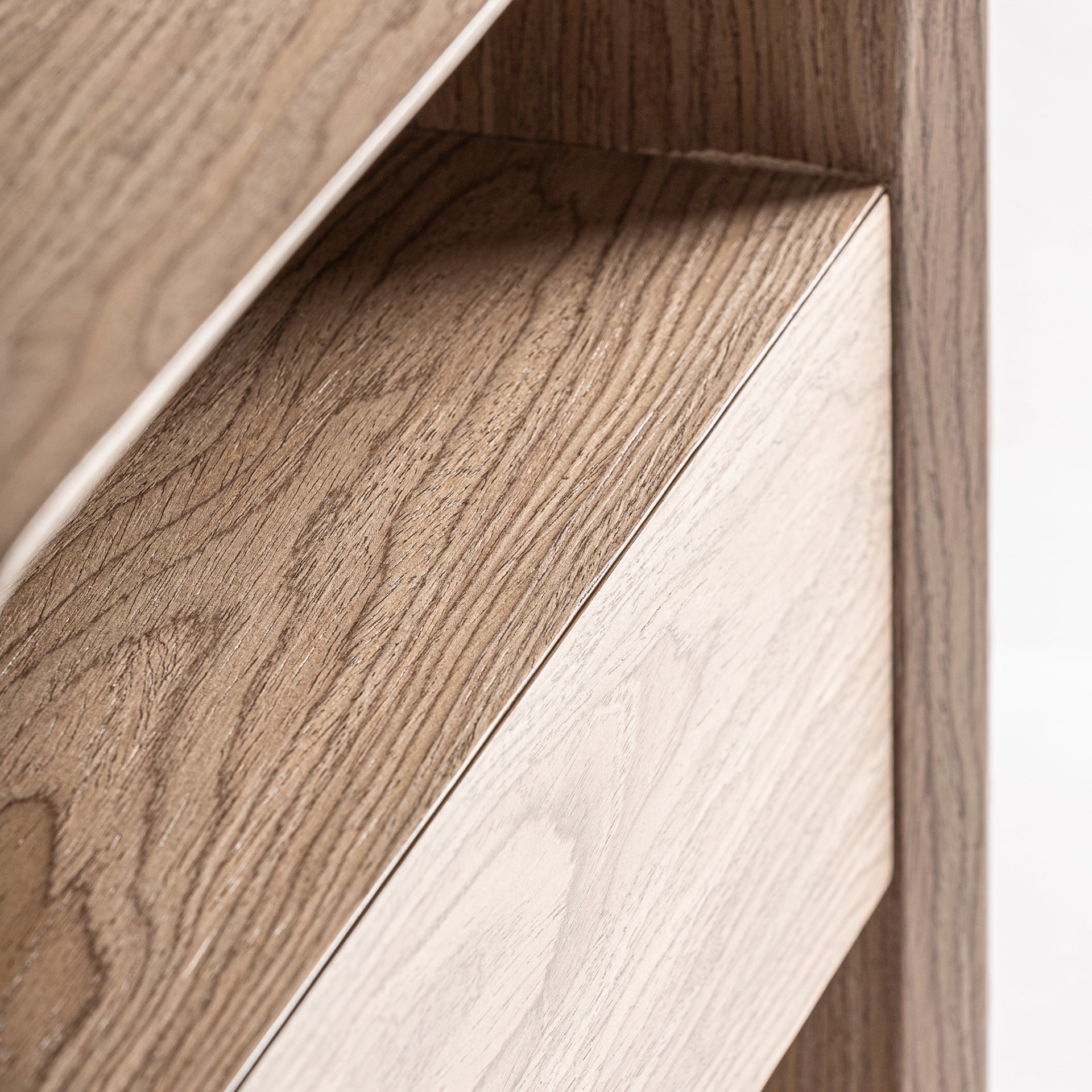 LIRA BEDSIDE TABLE - ramustudio