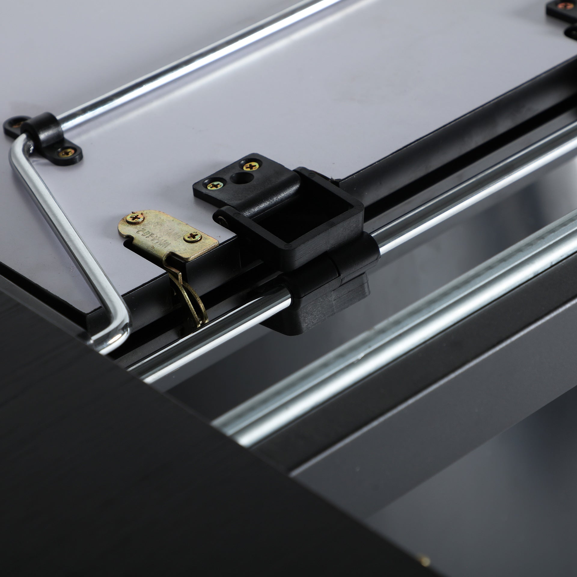 LIZANT EXTENDING TABLE - ramustudio