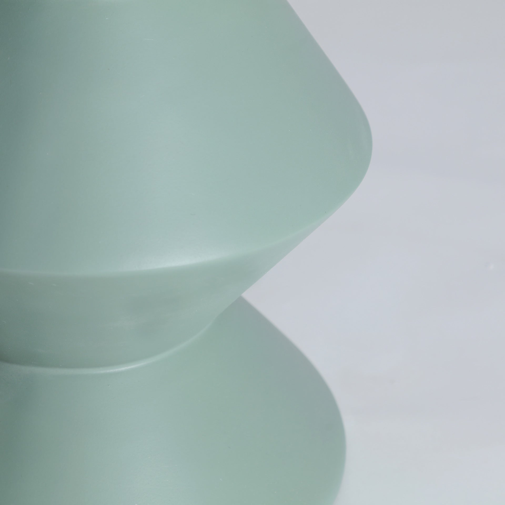 MELLE SIDE TABLE - ramustudio