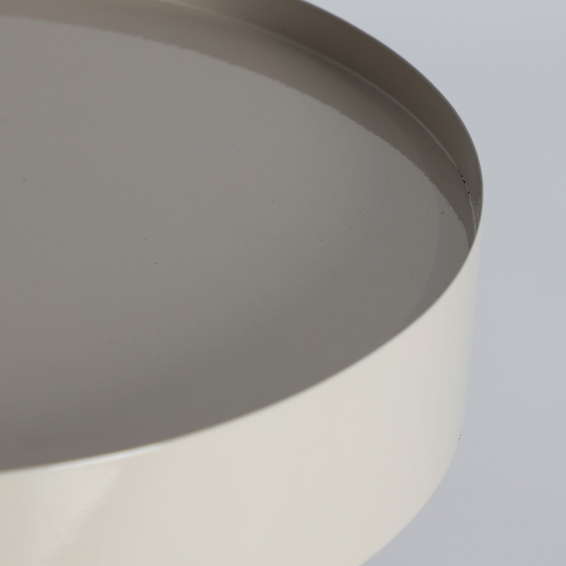 MIST BEDSIDE TABLE - ramustudio
