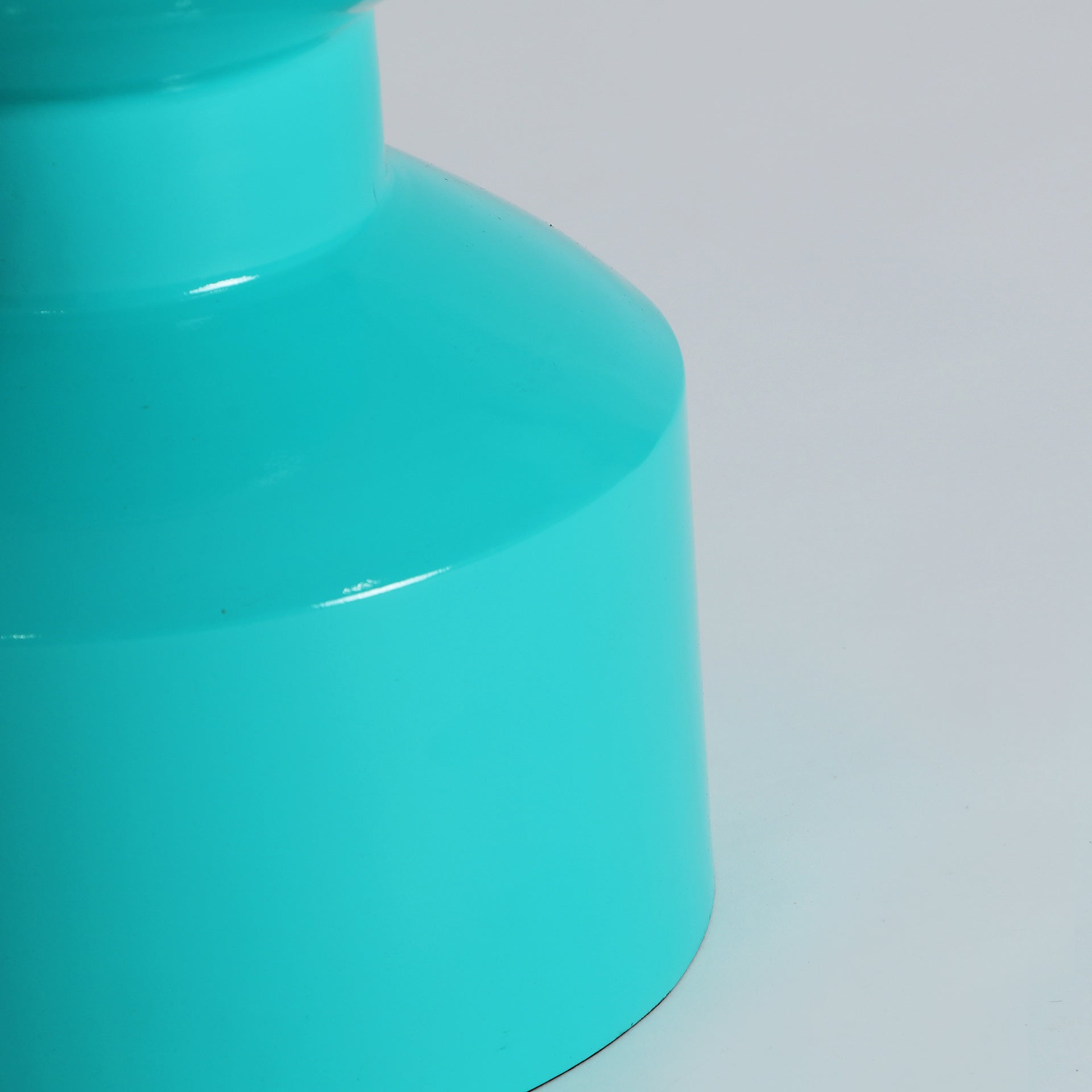 POP SIDE TABLE - ramustudio