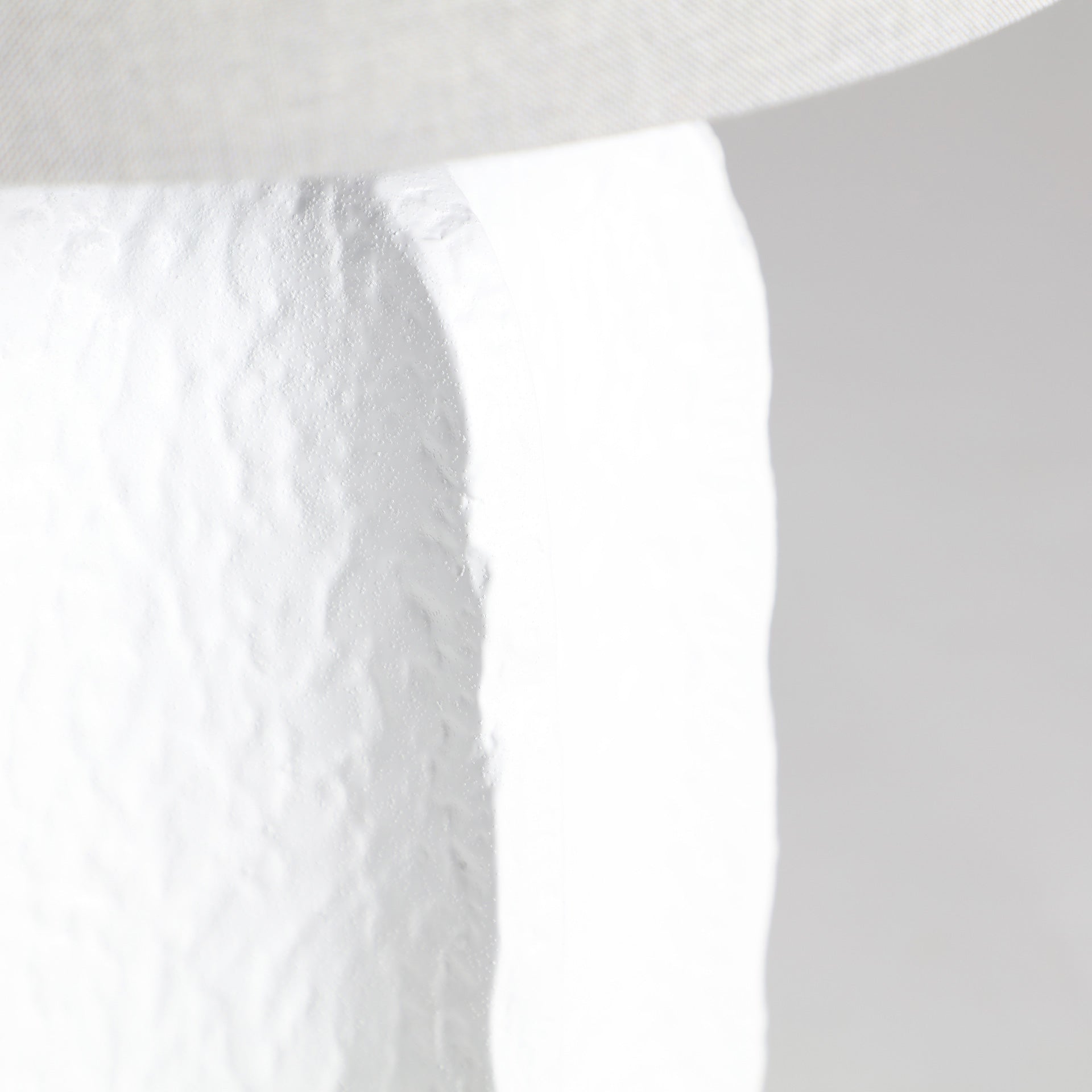 QUEILA TABLE LAMP - ramustudio