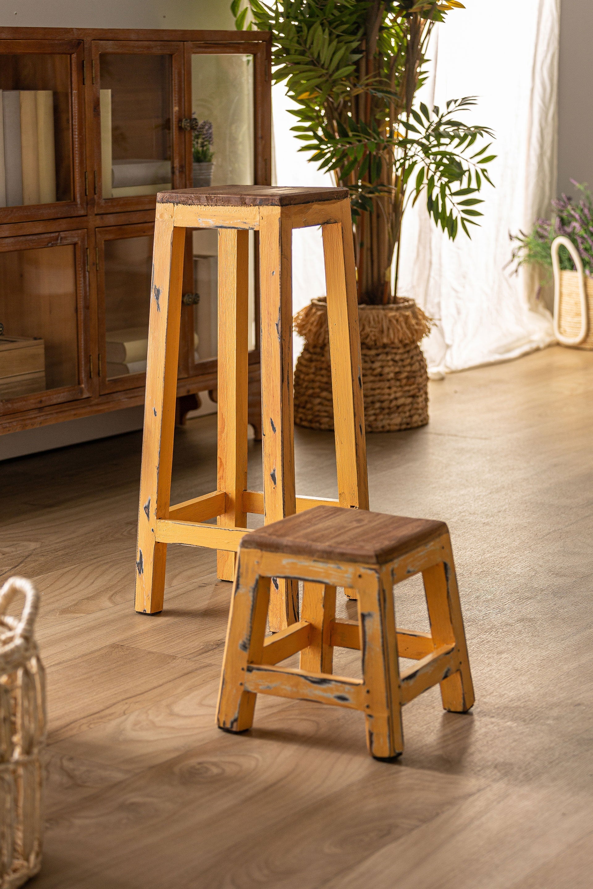 SAURIS STOOL - ramustudio
