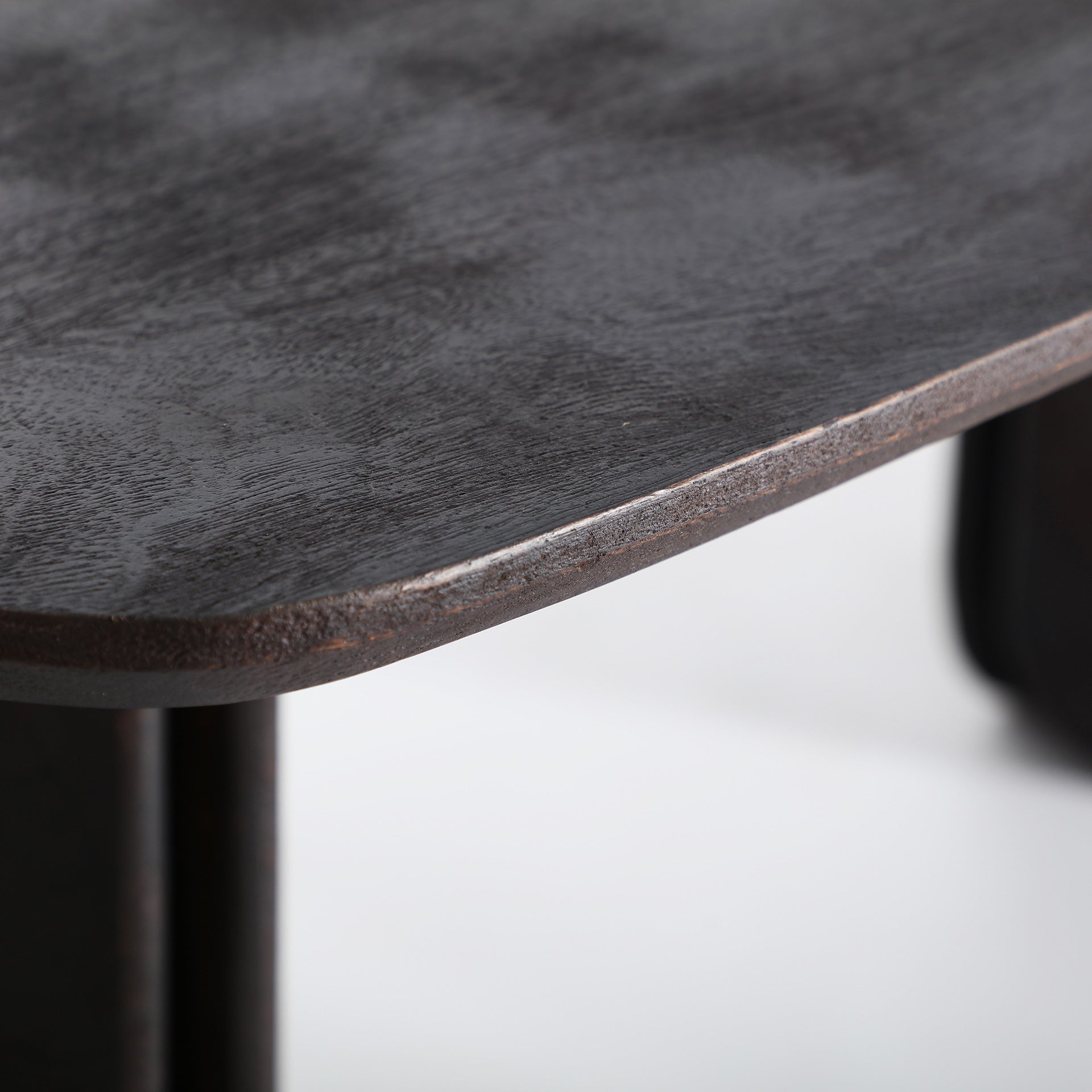 SEISSAN DINING TABLE - ramustudio