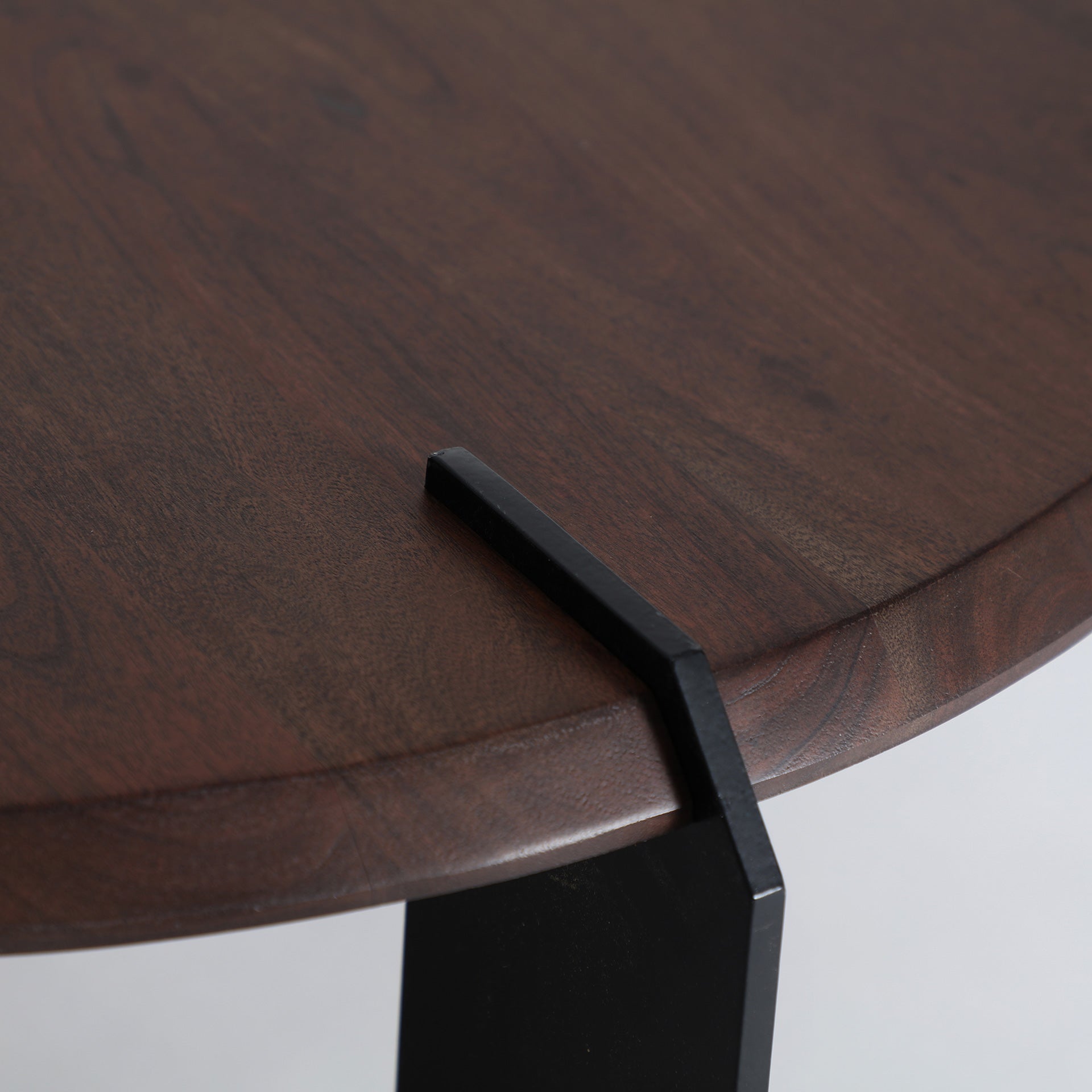 SURSEE COFFEE TABLE - ramustudio