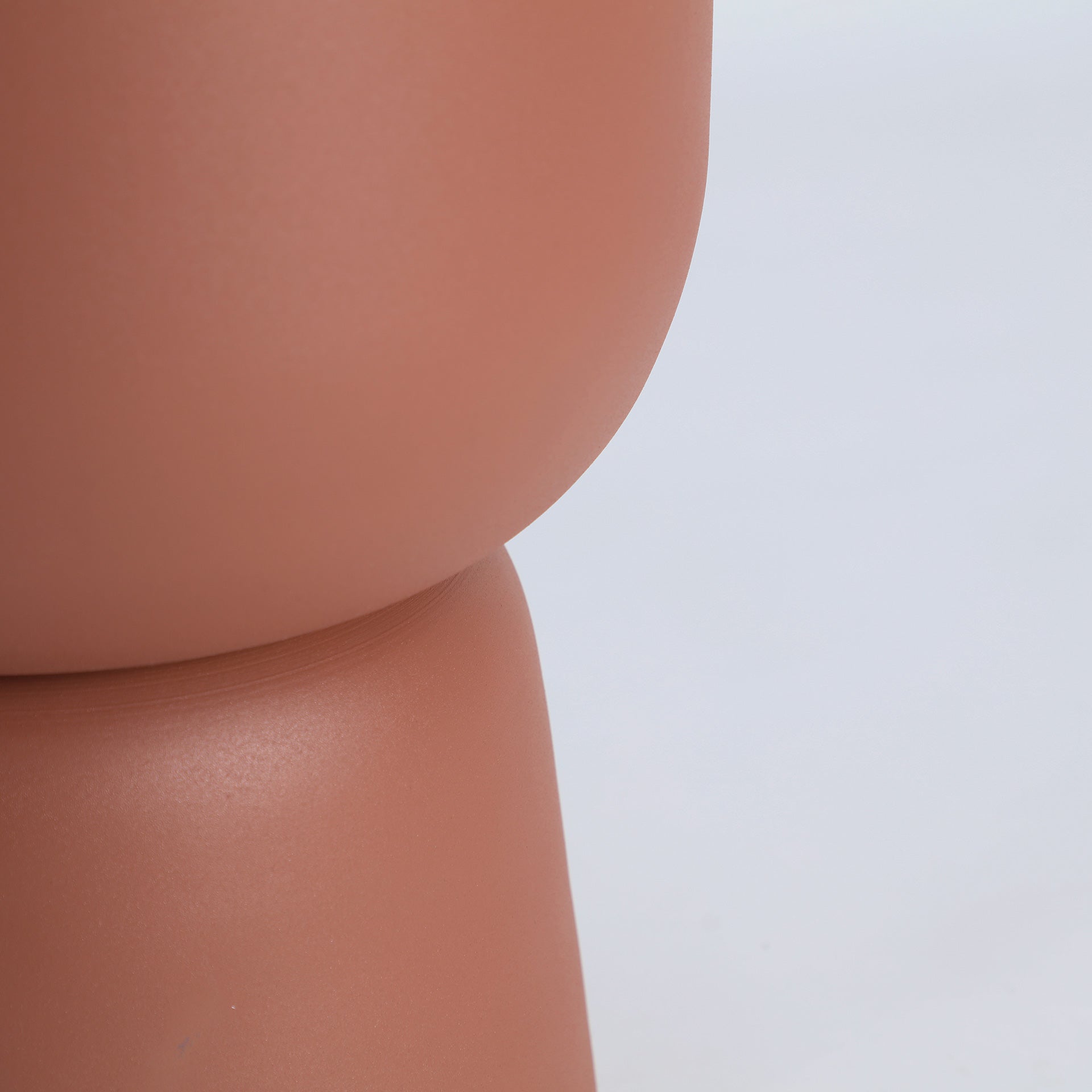 TERRA SIDE TABLE - ramustudio