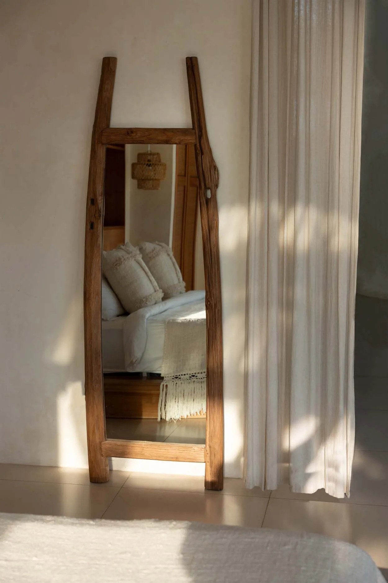 The Fabulook Dressing Room Mirror - Natural