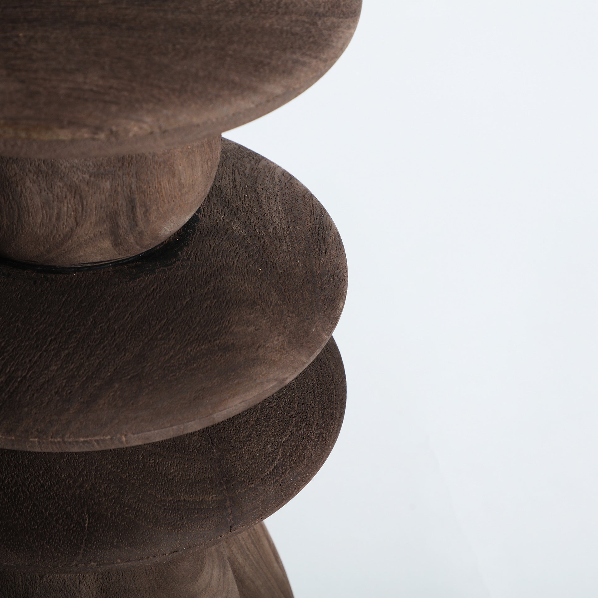 VRADS SIDE TABLE - ramustudio