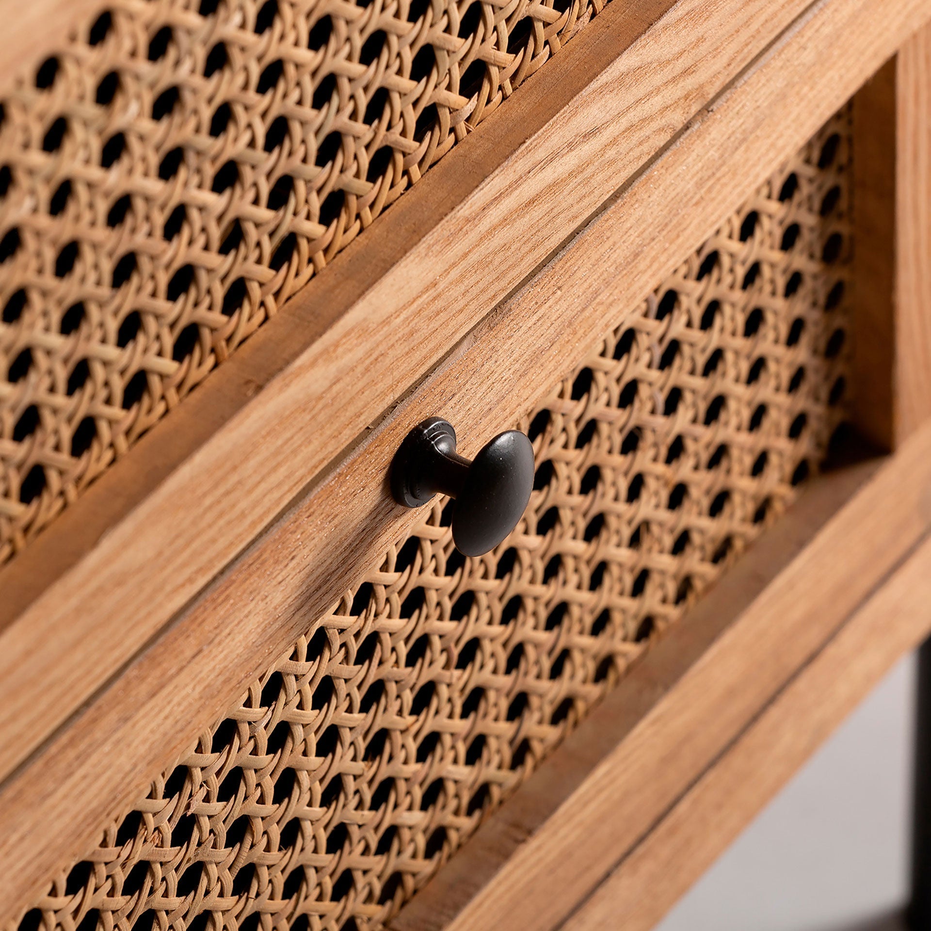 ZETEL BEDSIDE TABLE - ramustudio