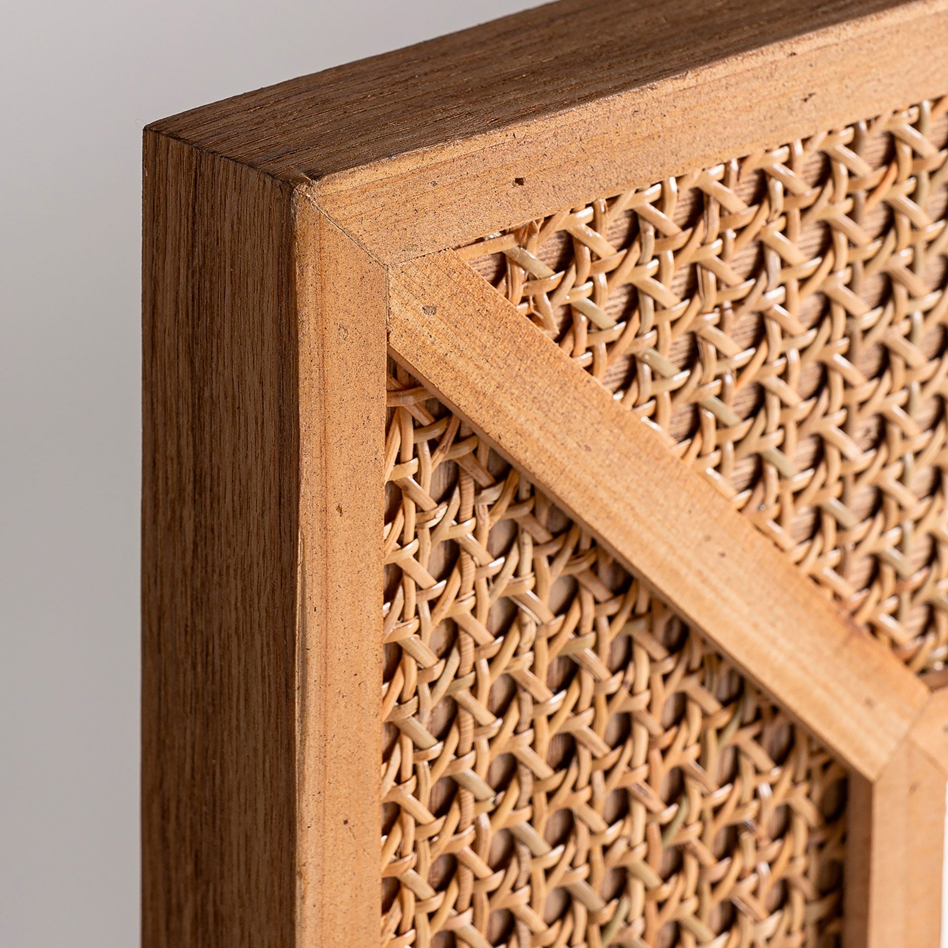 ZETEL MIRROR - ramustudio