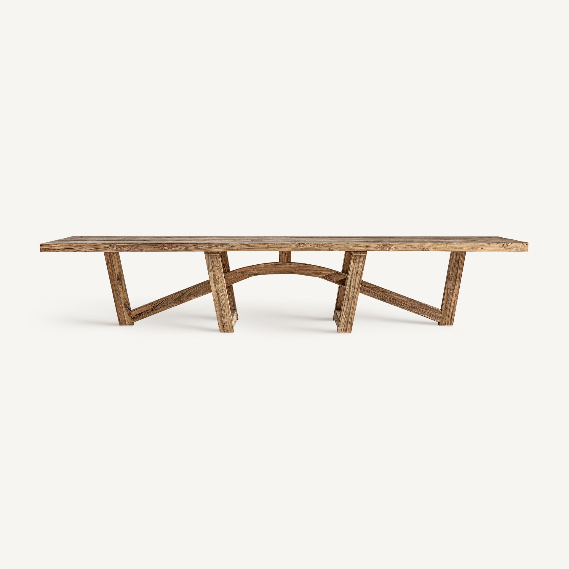 NYSTED DINING TABLE