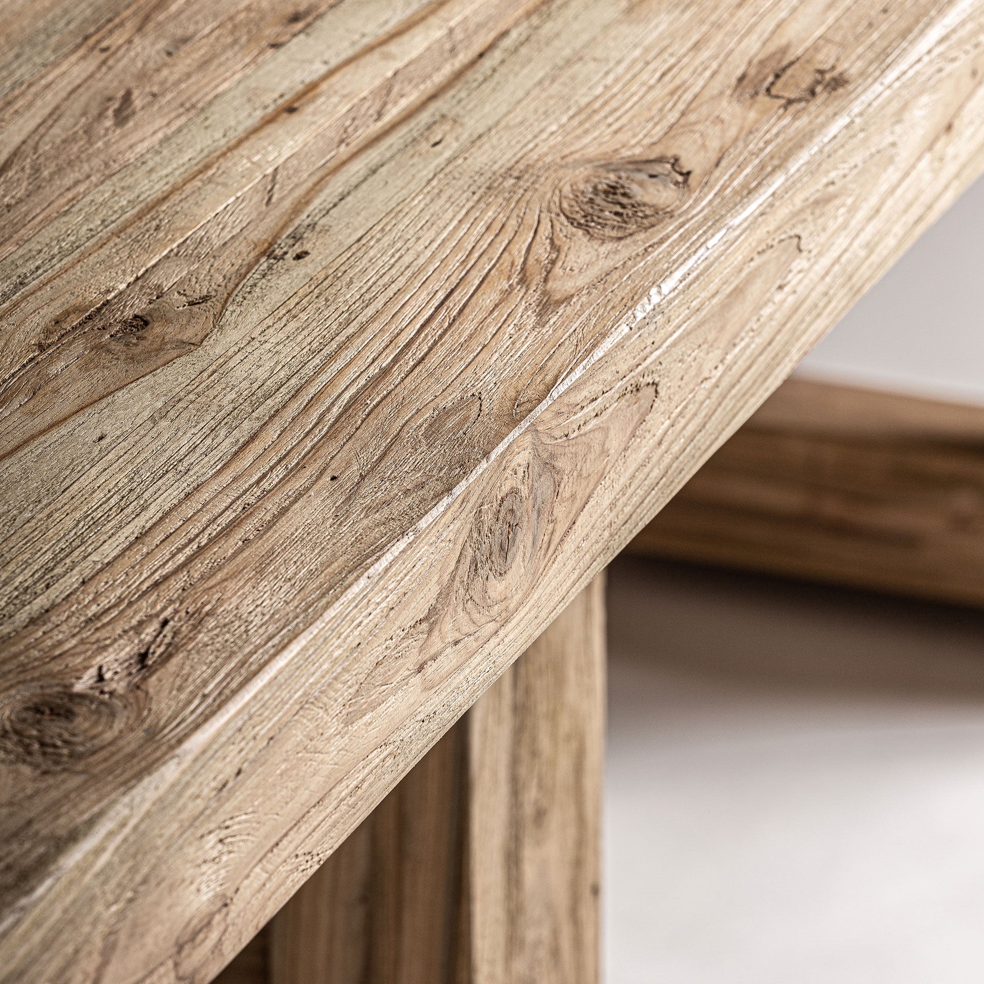 NYSTED DINING TABLE