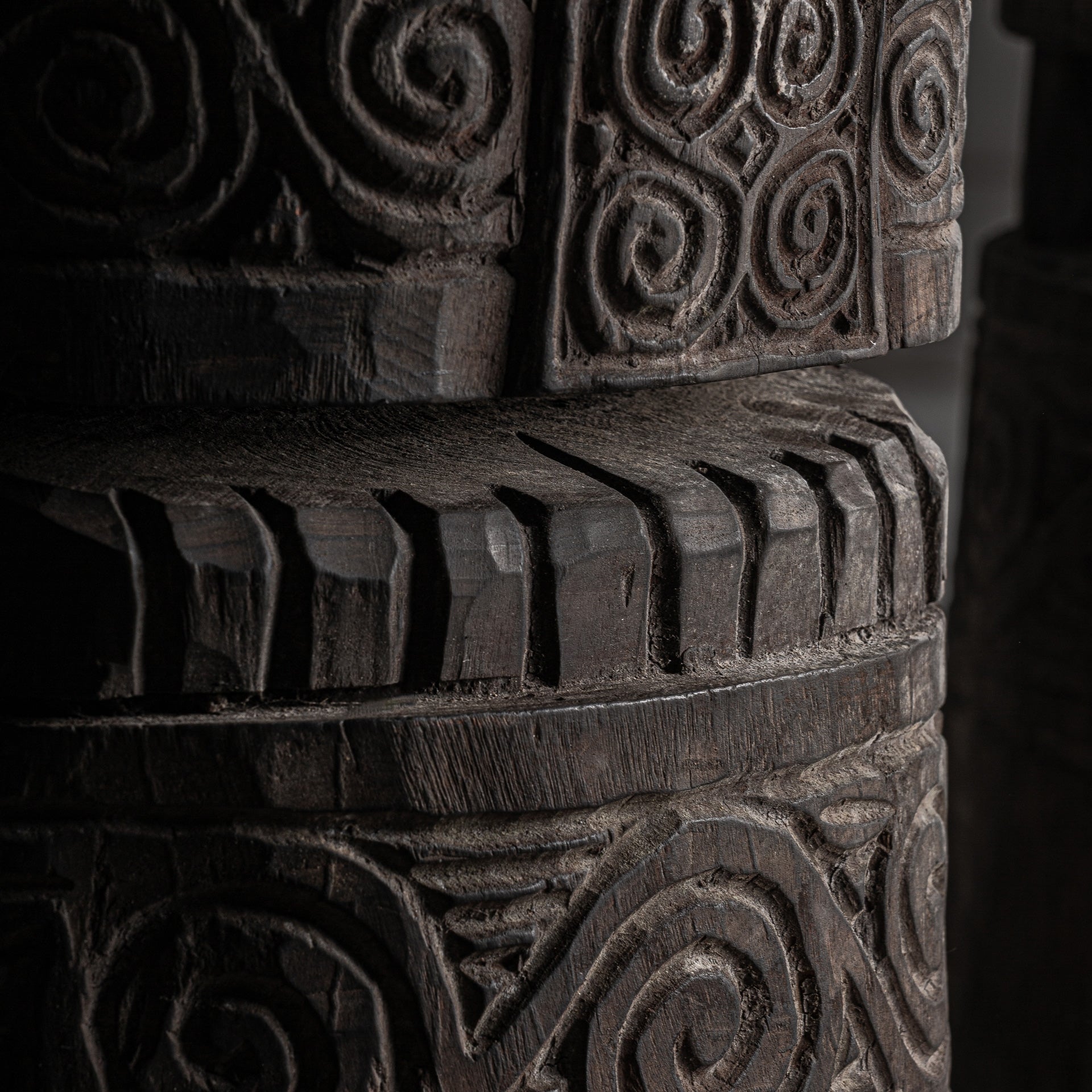FLOOR SCULPTURE (SET OF 2)