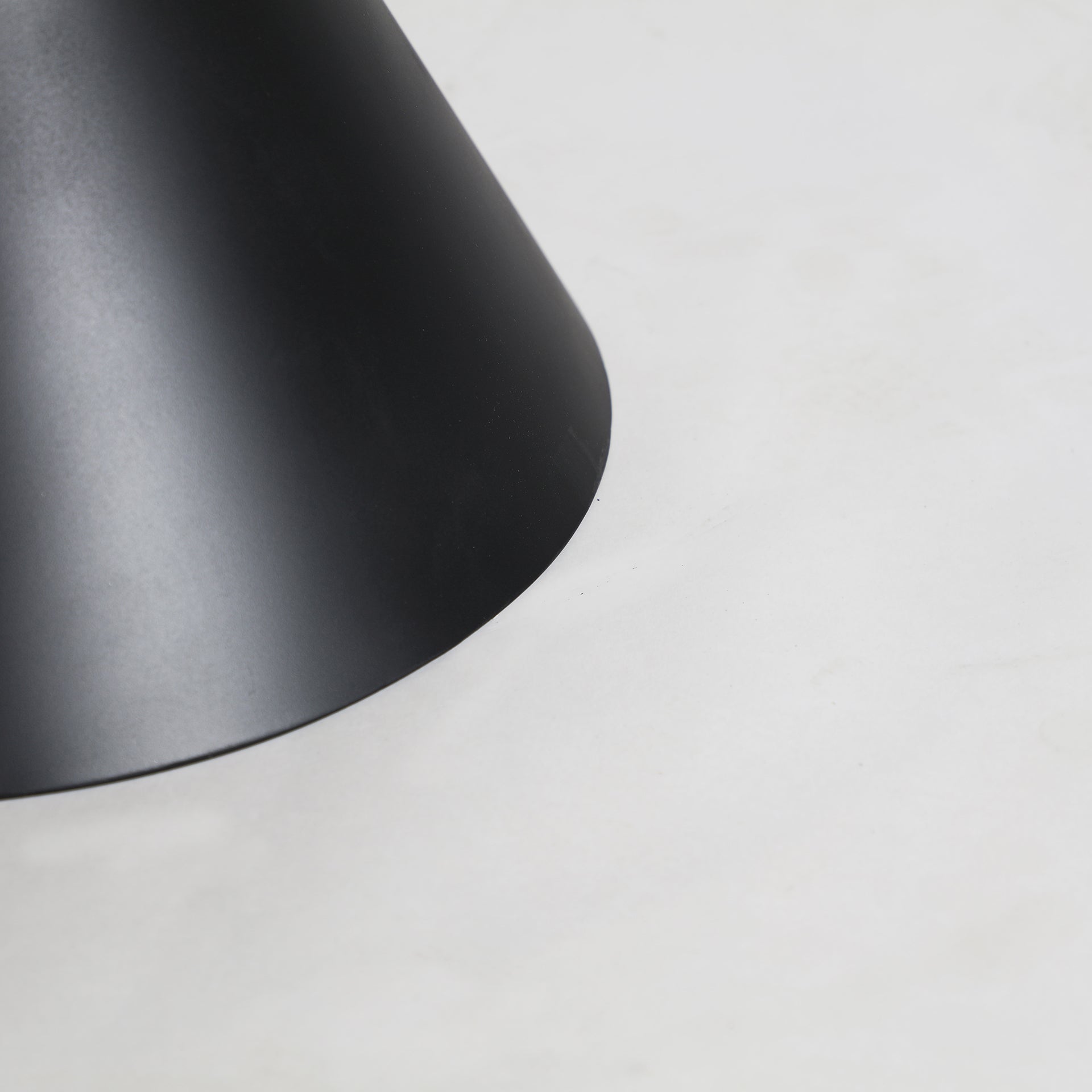 AMILLY COFFEE TABLE - ramustudio