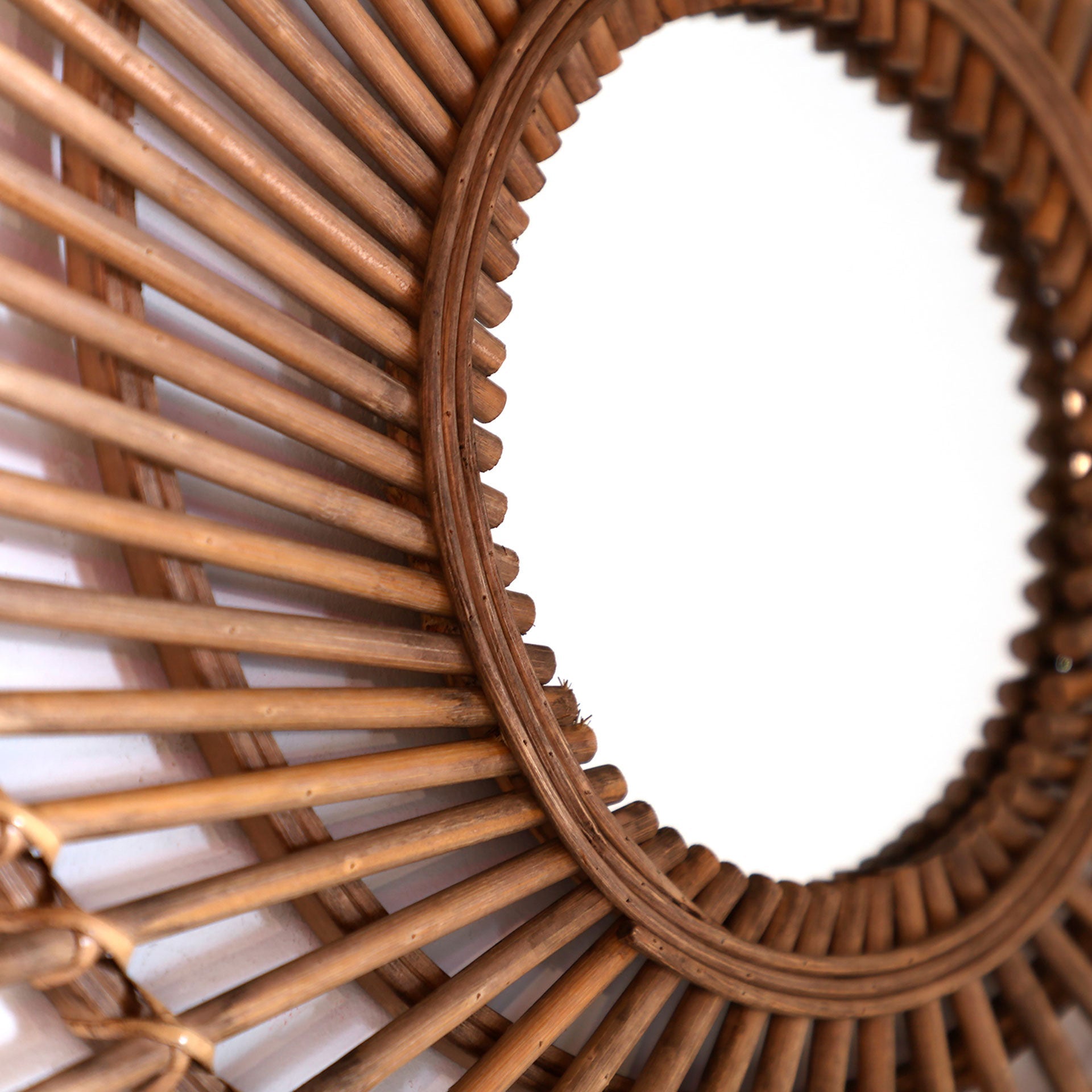 ARTEAGA MIRROR - ramustudio