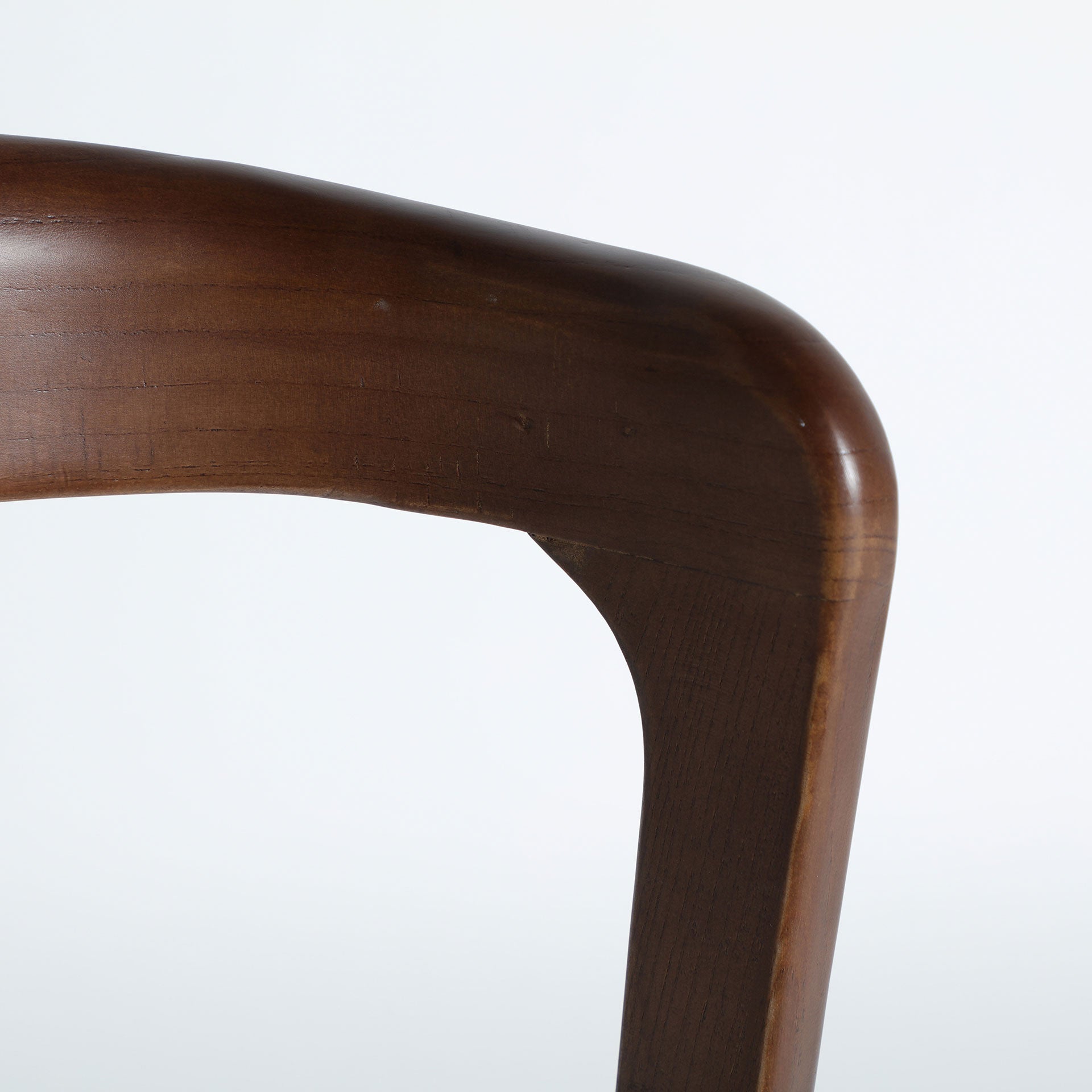 ARTIX CHAIR - ramustudio