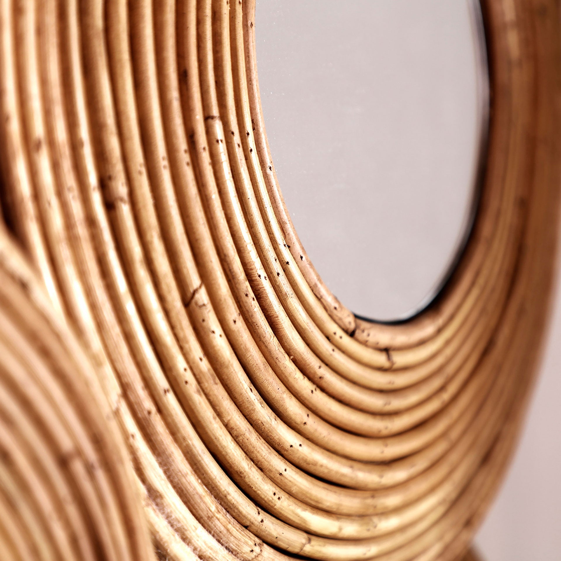 ASHER MIRROR - ramustudio