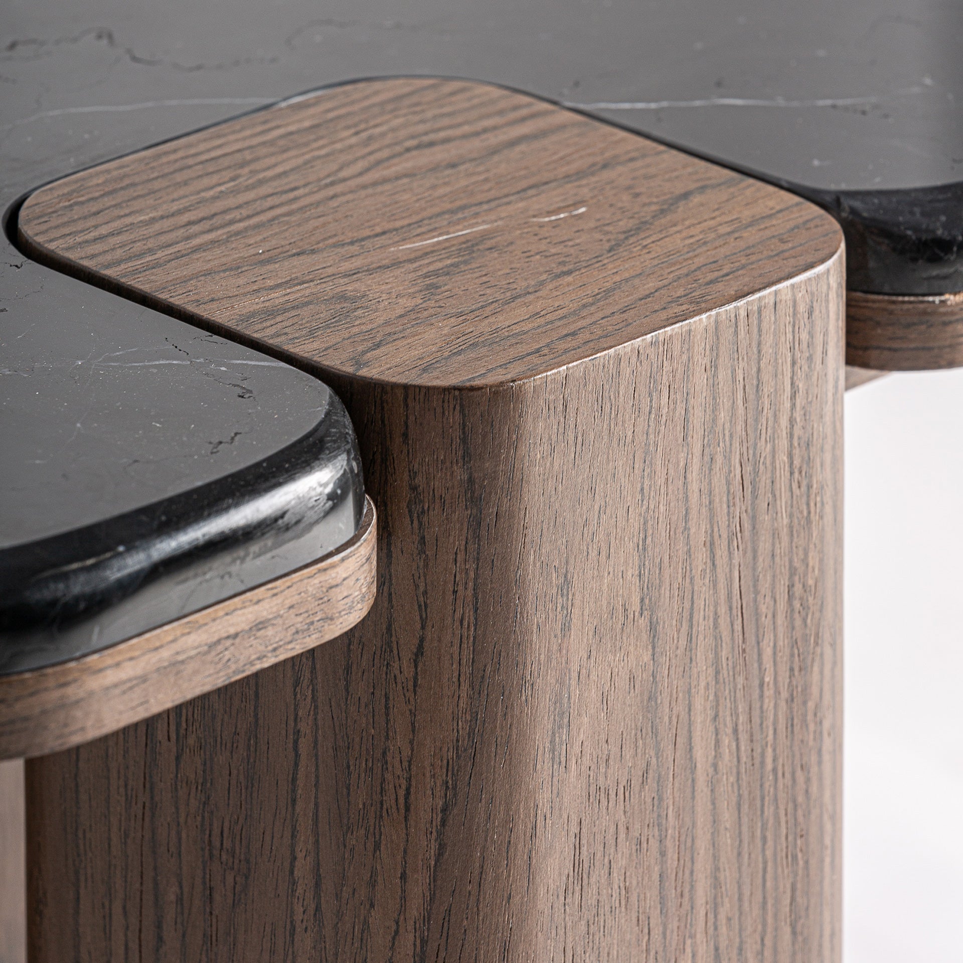 ATLAS SIDE TABLE - ramustudio