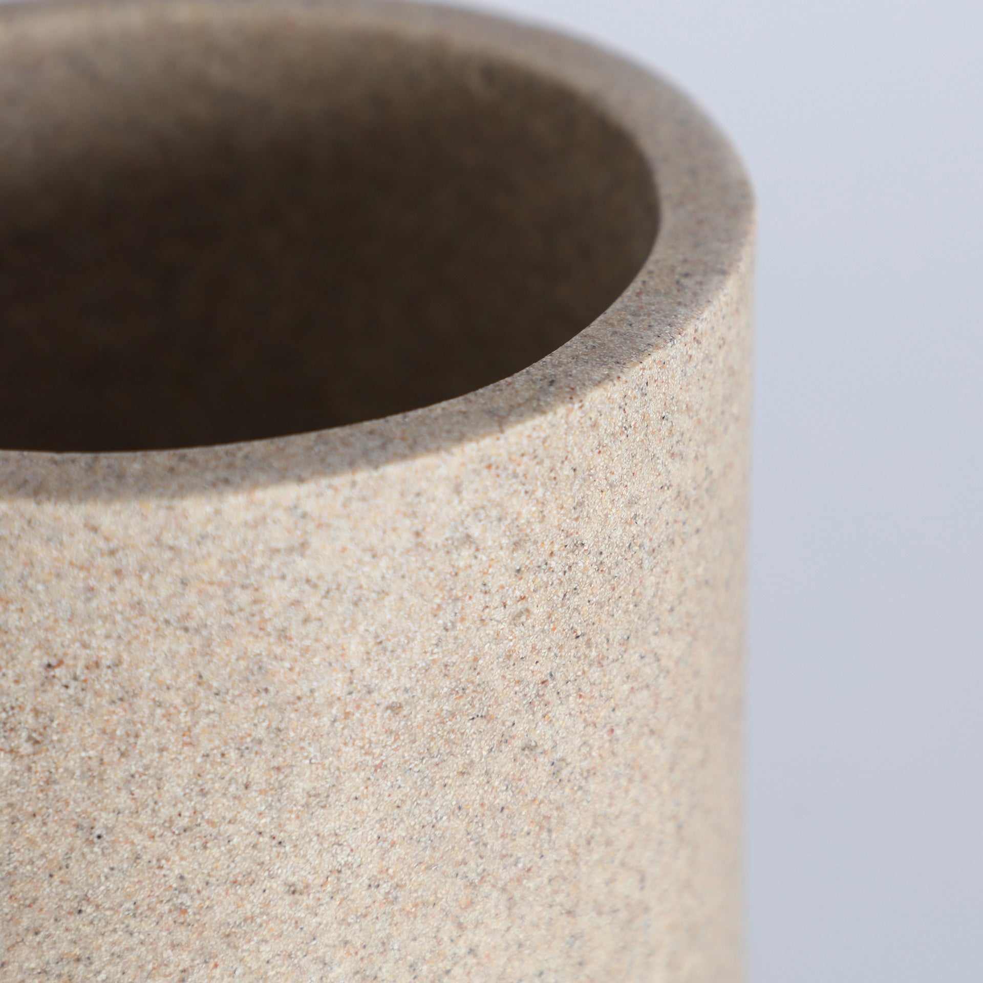 AUBRA VASE - ramustudio