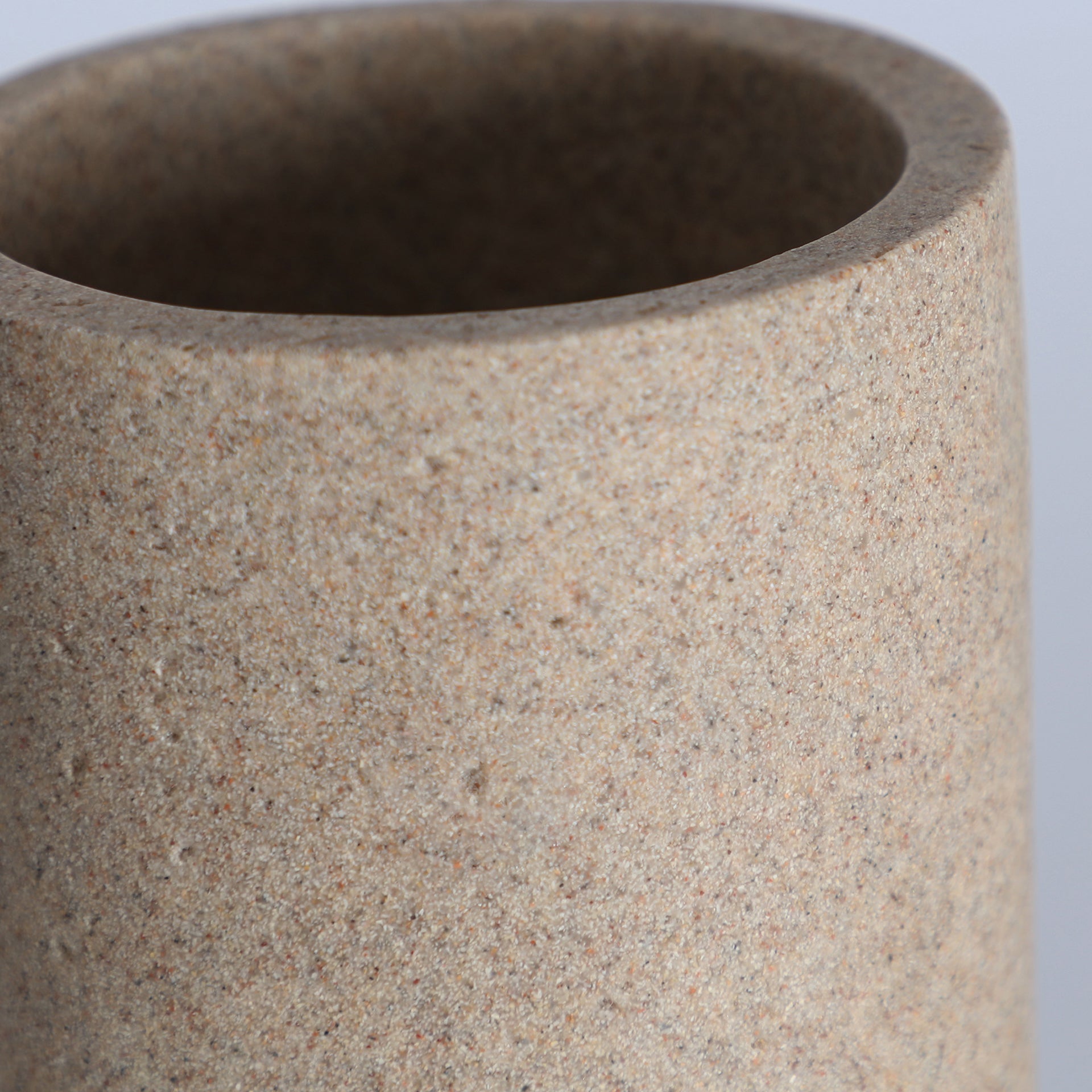 AUBRA VASE - ramustudio