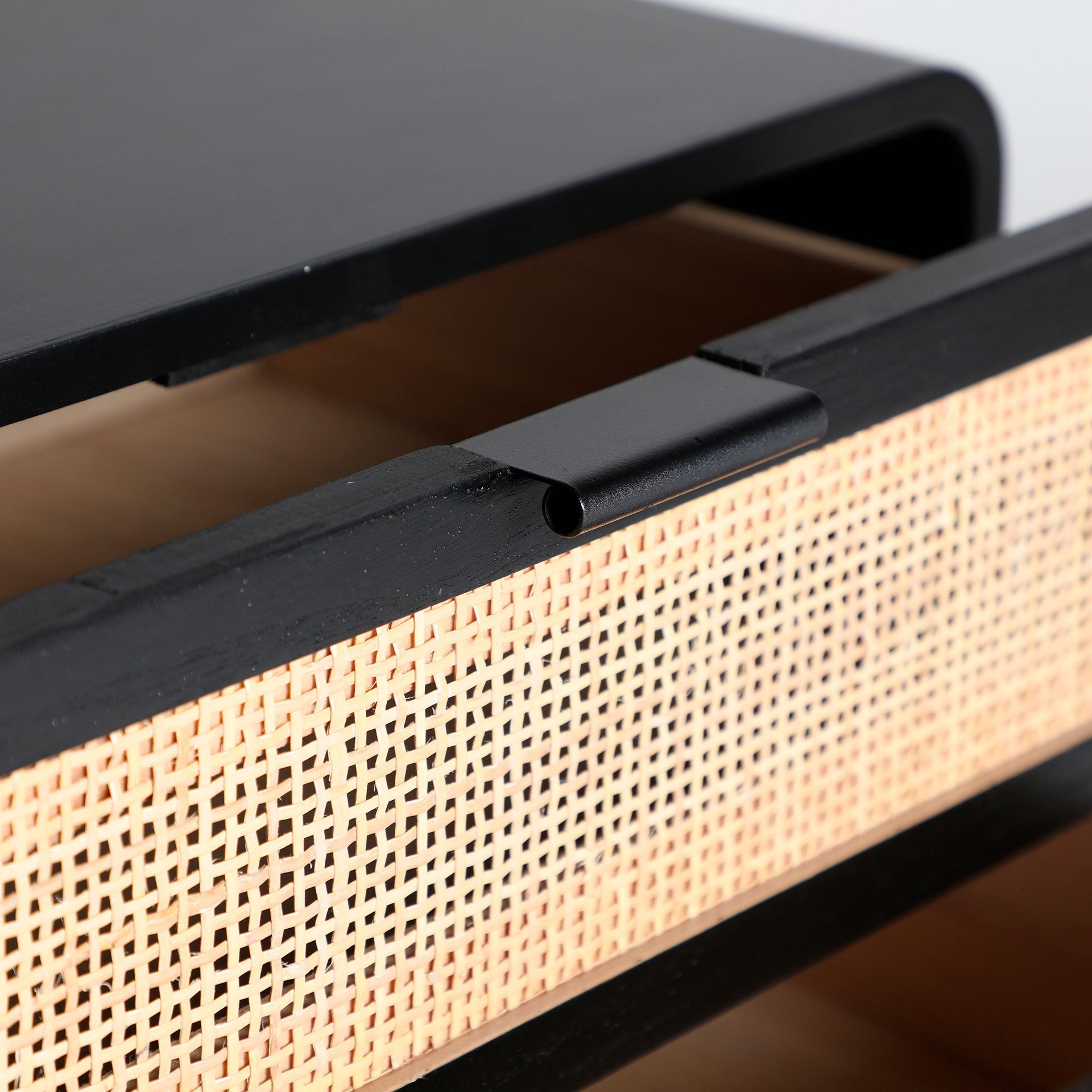 BEILEN BEDSIDE TABLE - ramustudio