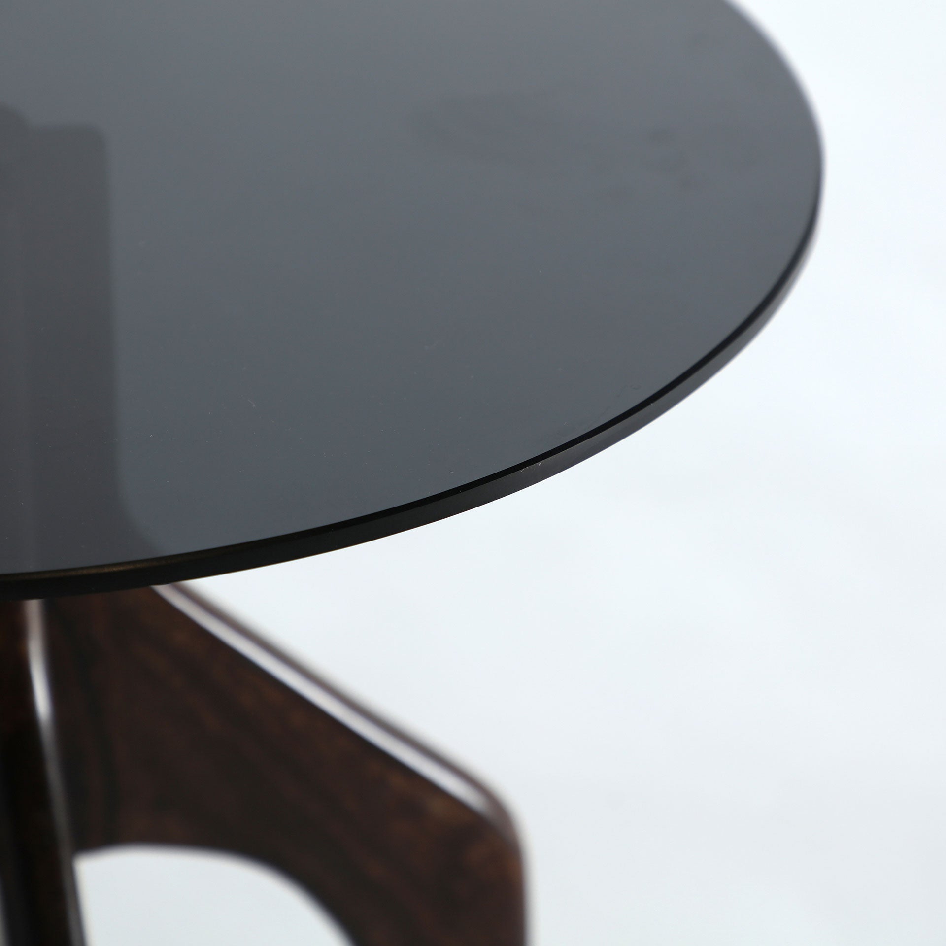 BICKERTON SIDE TABLE - ramustudio