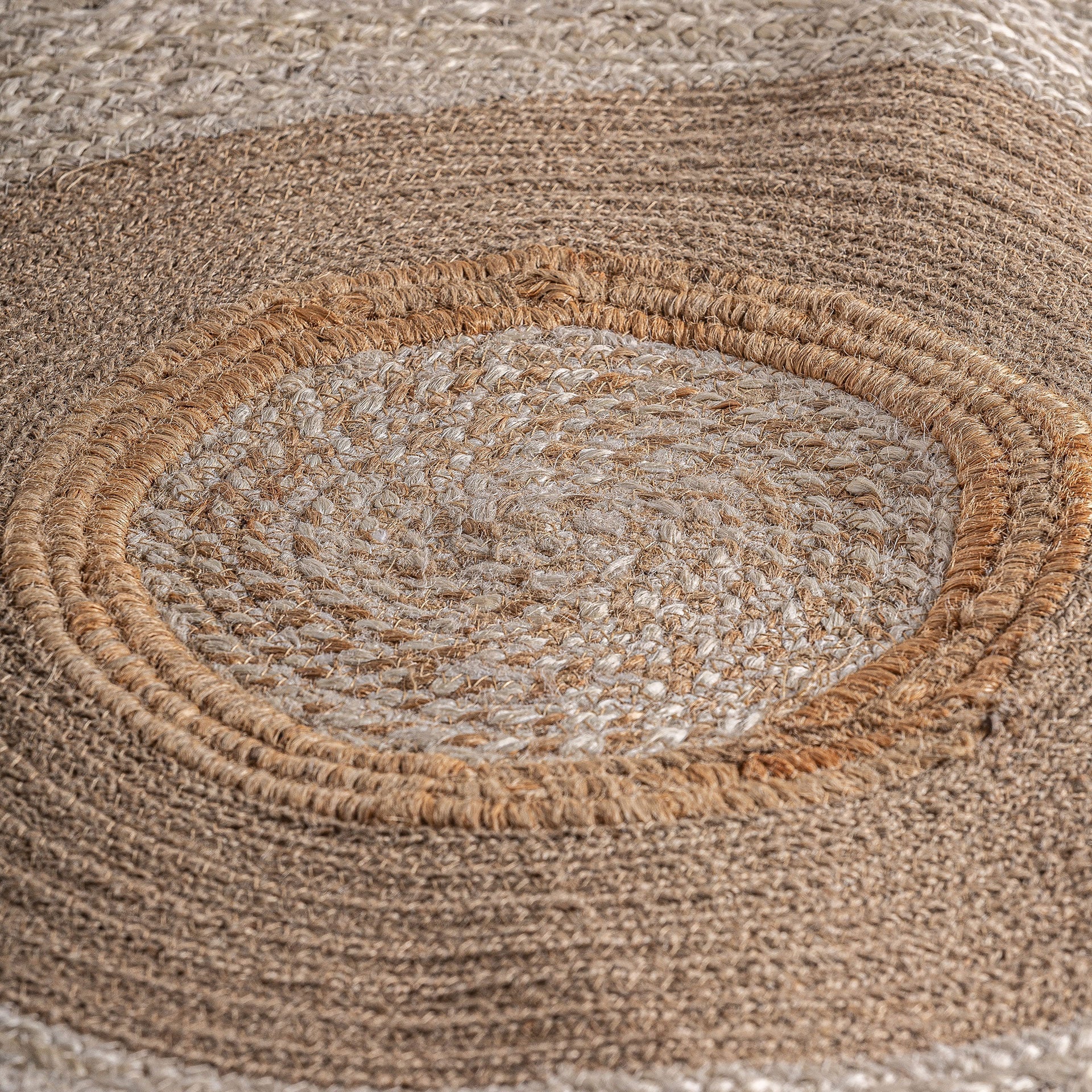 ELA CARPET - ramustudio