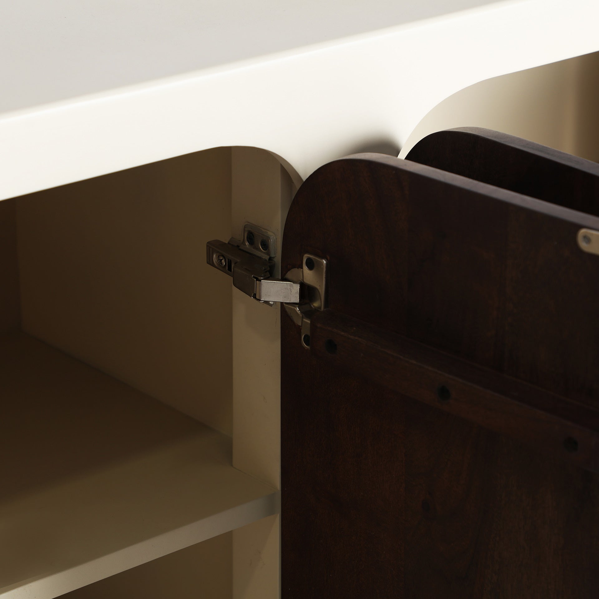 GLARIS SIDEBOARD - ramustudio