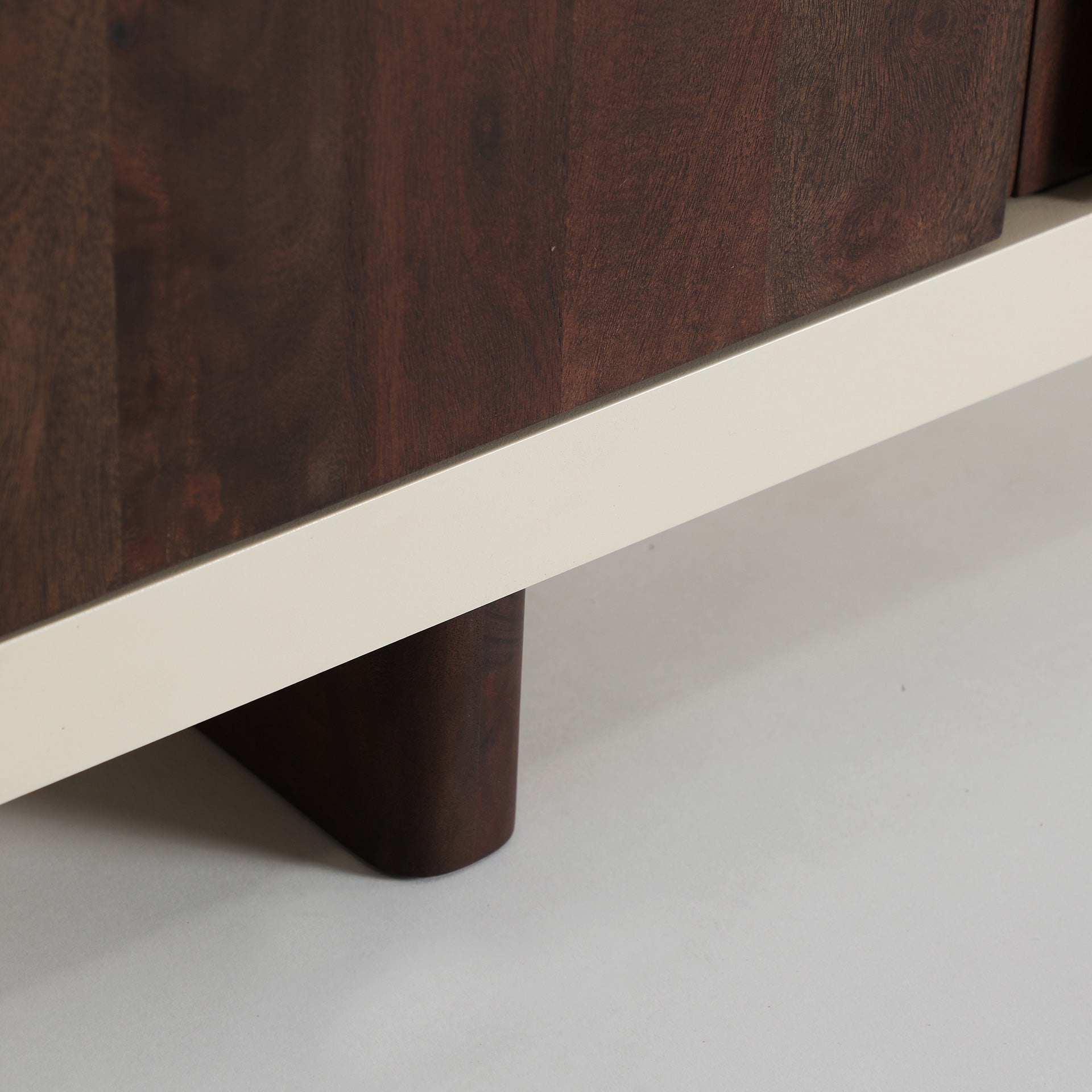 GLARIS TV STAND - ramustudio