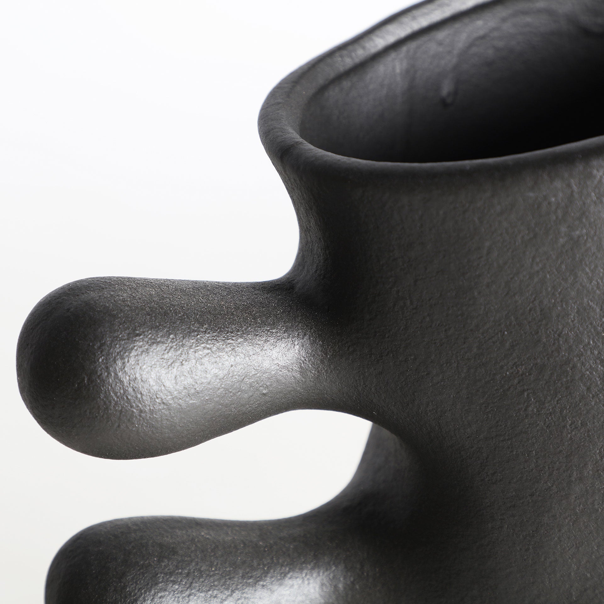 GLESSY VASE - ramustudio