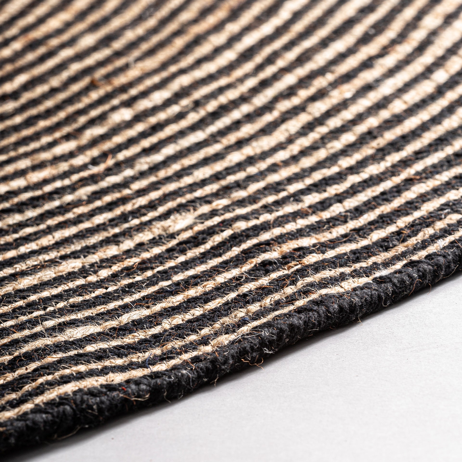 LEANDRA CARPET - ramustudio